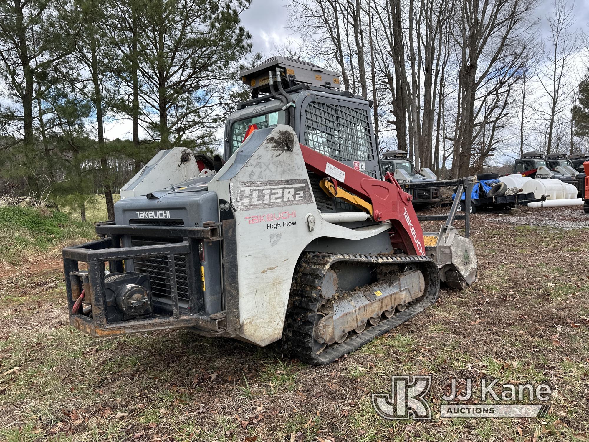 (Wakefield, VA) 2019 Takeuchi TL12R2 High Flow Crawler Shredder/Mulcher Jump To Start, Runs) (Radiat