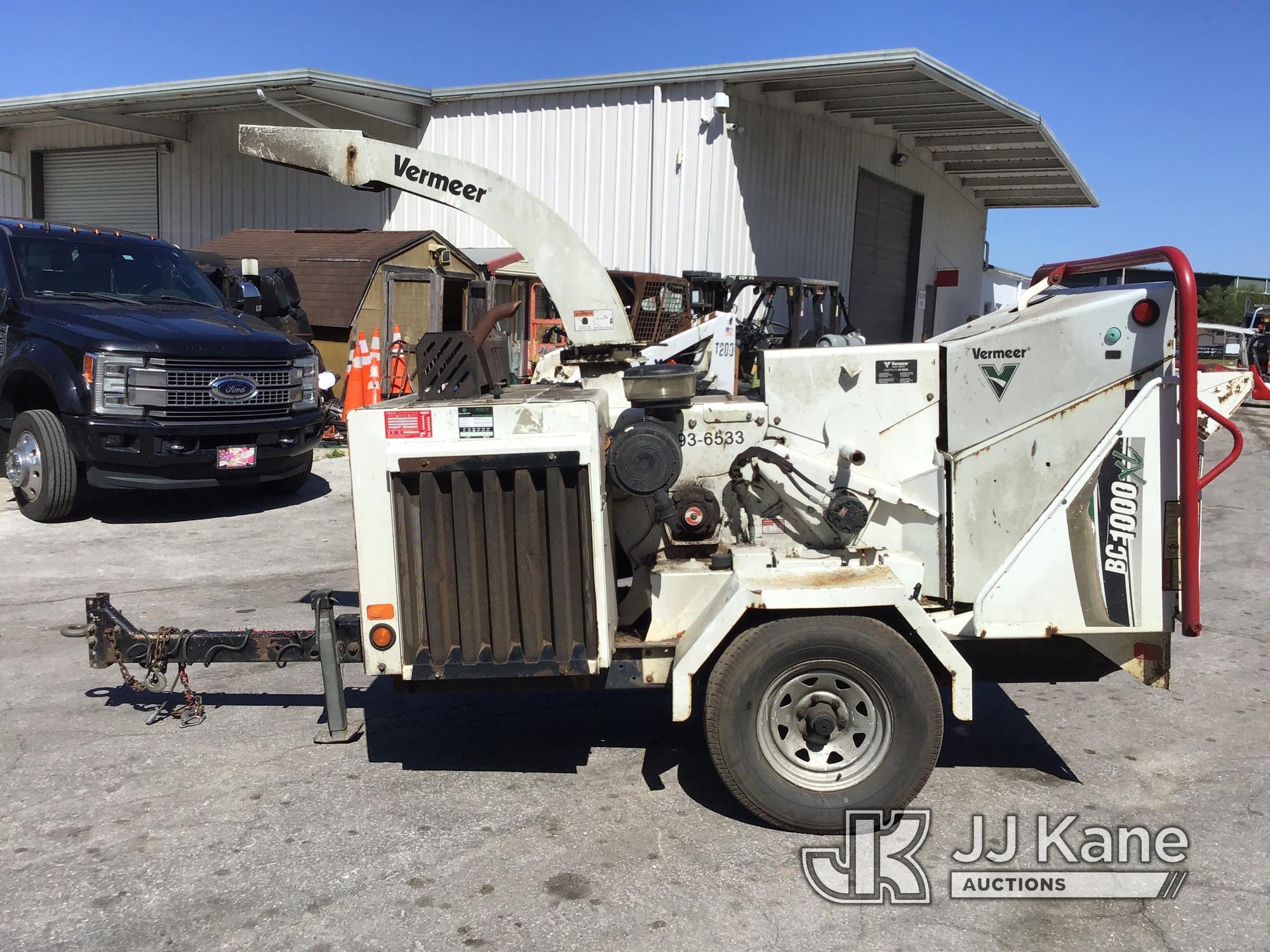 (Ocala, FL) 2016 Vermeer BC1000XL Chipper (12in Drum), trailer mtd No Title) (Runs, Needs a Muffler.