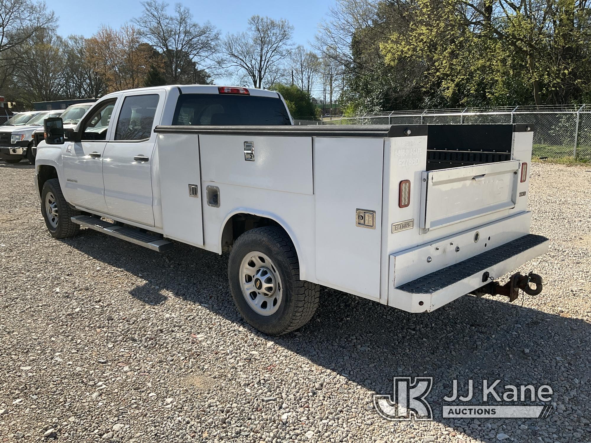 (Charlotte, NC) 2019 Chevrolet Silverado 3500HD 4x4 Crew-Cab Service Truck Runs & Moves