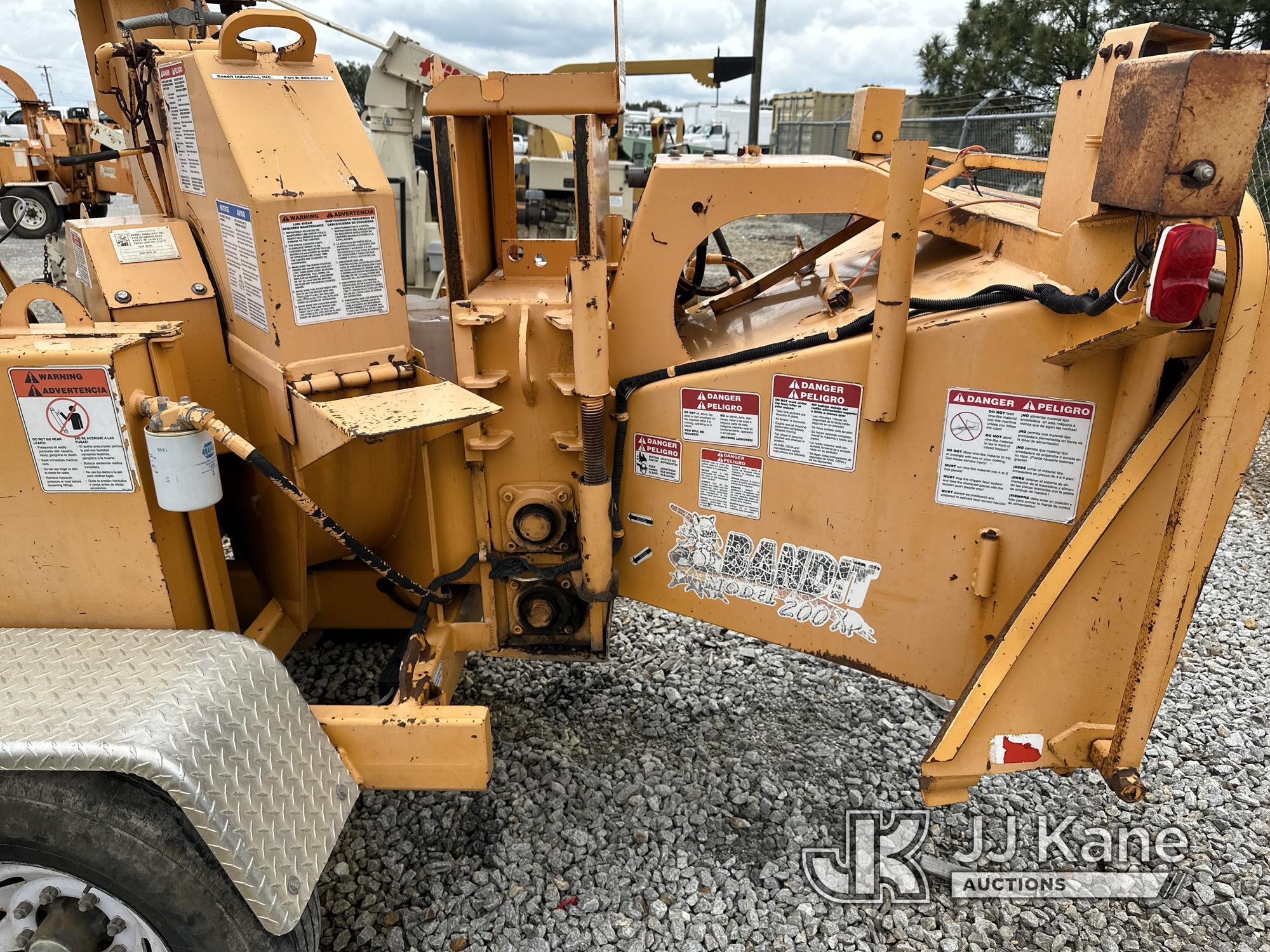 (Villa Rica, GA) Bandit Industries 200XP Chipper (12in Disc) No Title) (Runs & Operates)( Jump To St