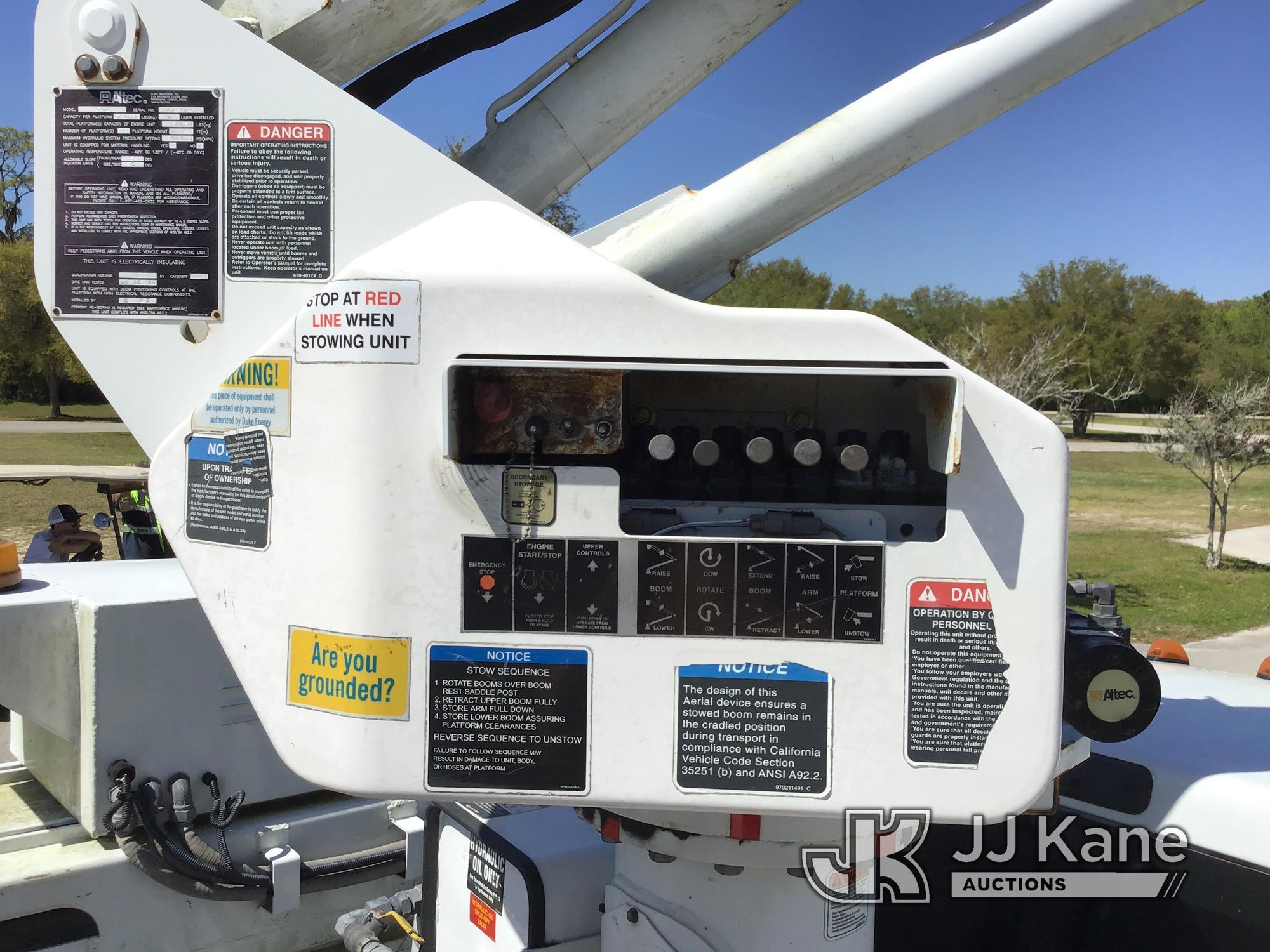 (Ocala, FL) Altec AT40G, Articulating & Telescopic Bucket Truck mounted behind cab on 2016 Ford F550