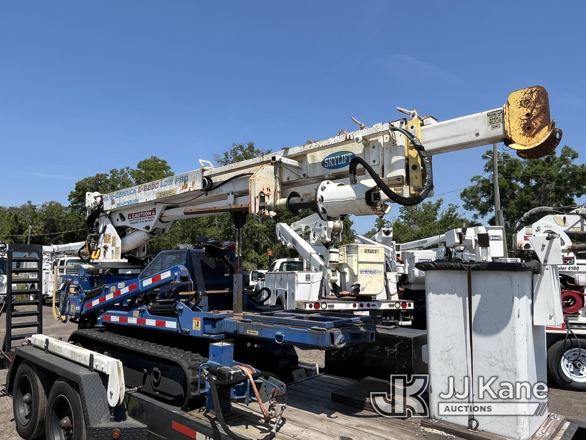 (Tampa, FL) Skylift MDS6000LP, Back Yard Digger Derrick mounted on 2000 SkyLift Crawler Back Yard Ca