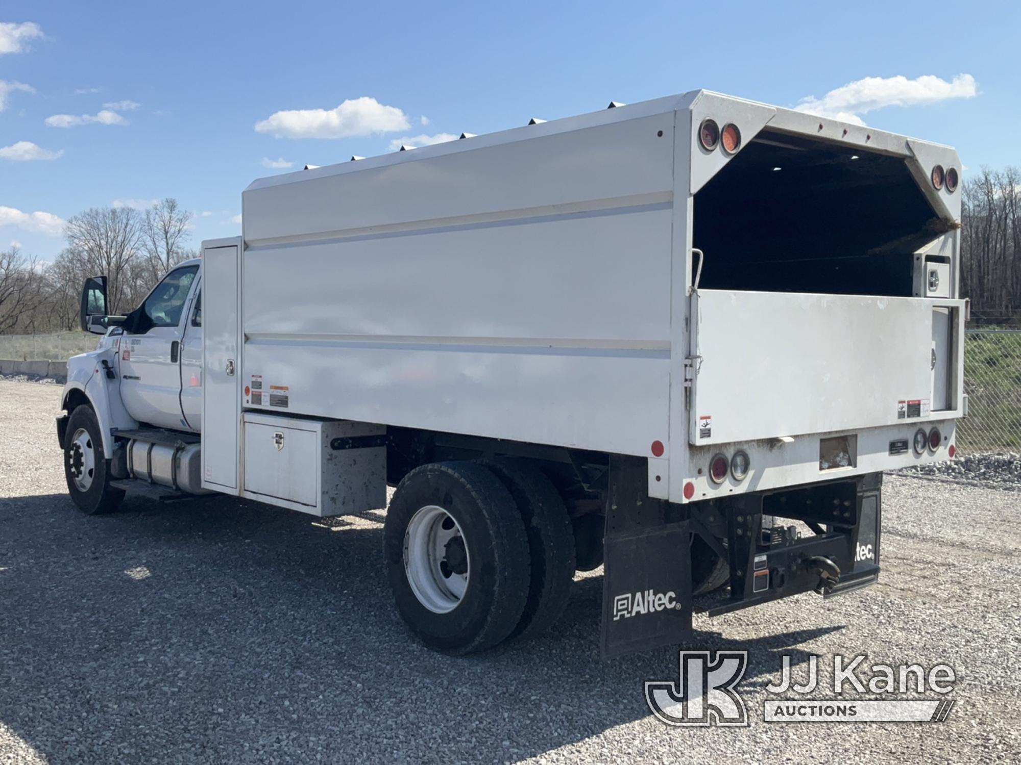 (Verona, KY) 2021 Ford F750 Extended-Cab Chipper Dump Truck Runs, Moves & Operates