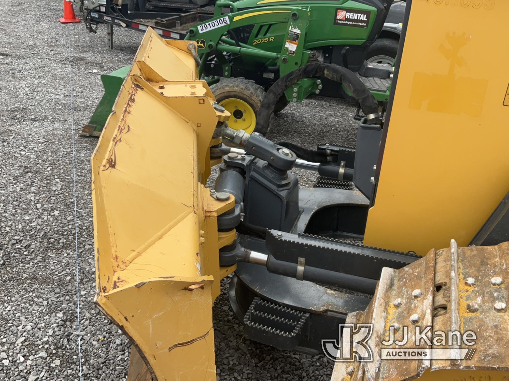 (Verona, KY) 2018 John Deere 650K Crawler Tractor Runs, Moves & Operates) (Seller Notes: Rear Winch