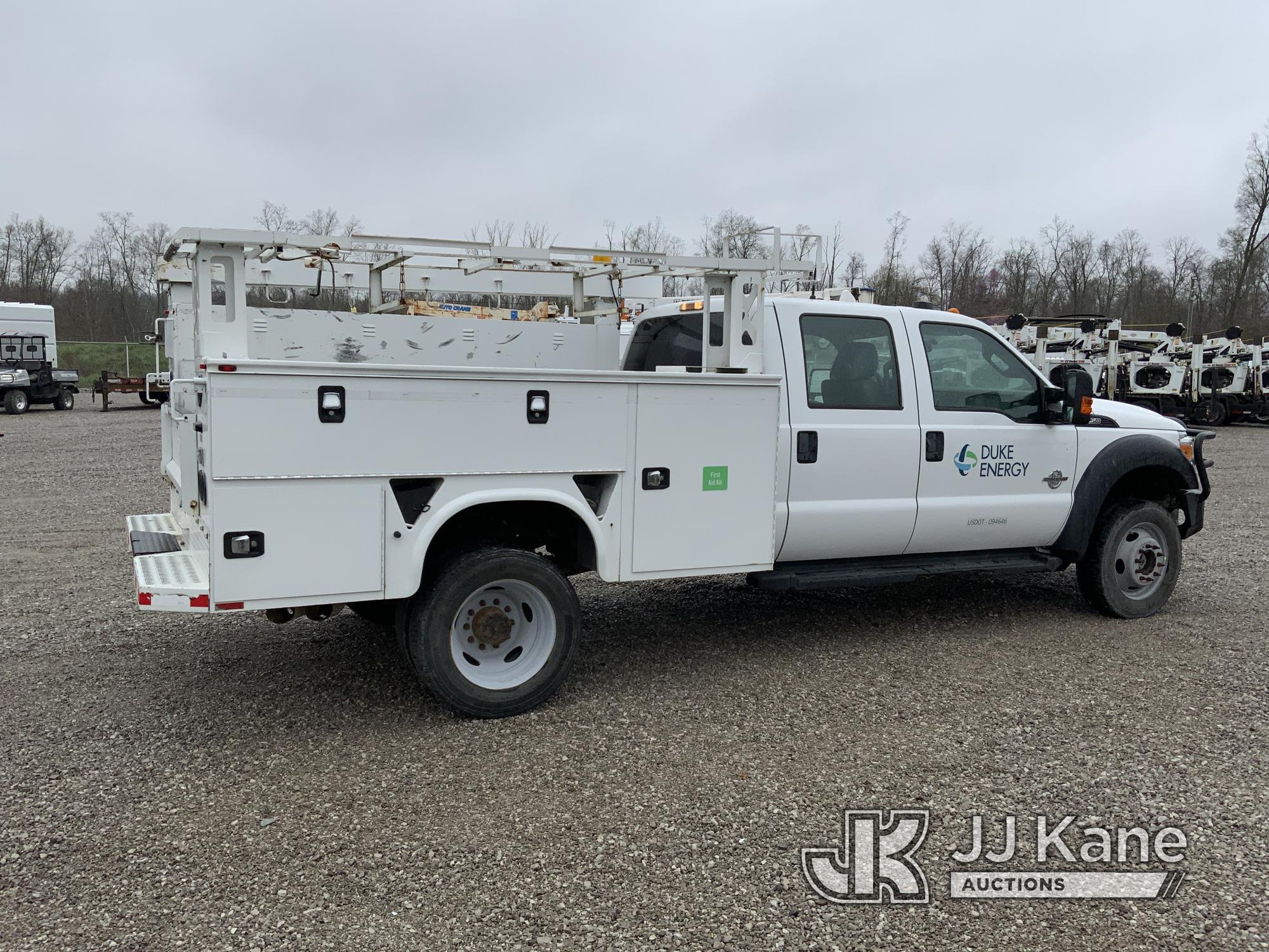 (Verona, KY) 2016 Ford F550 4x4 Crew-Cab Service Truck Runs & Moves) (Bad Shifter Cable) (Duke Unit