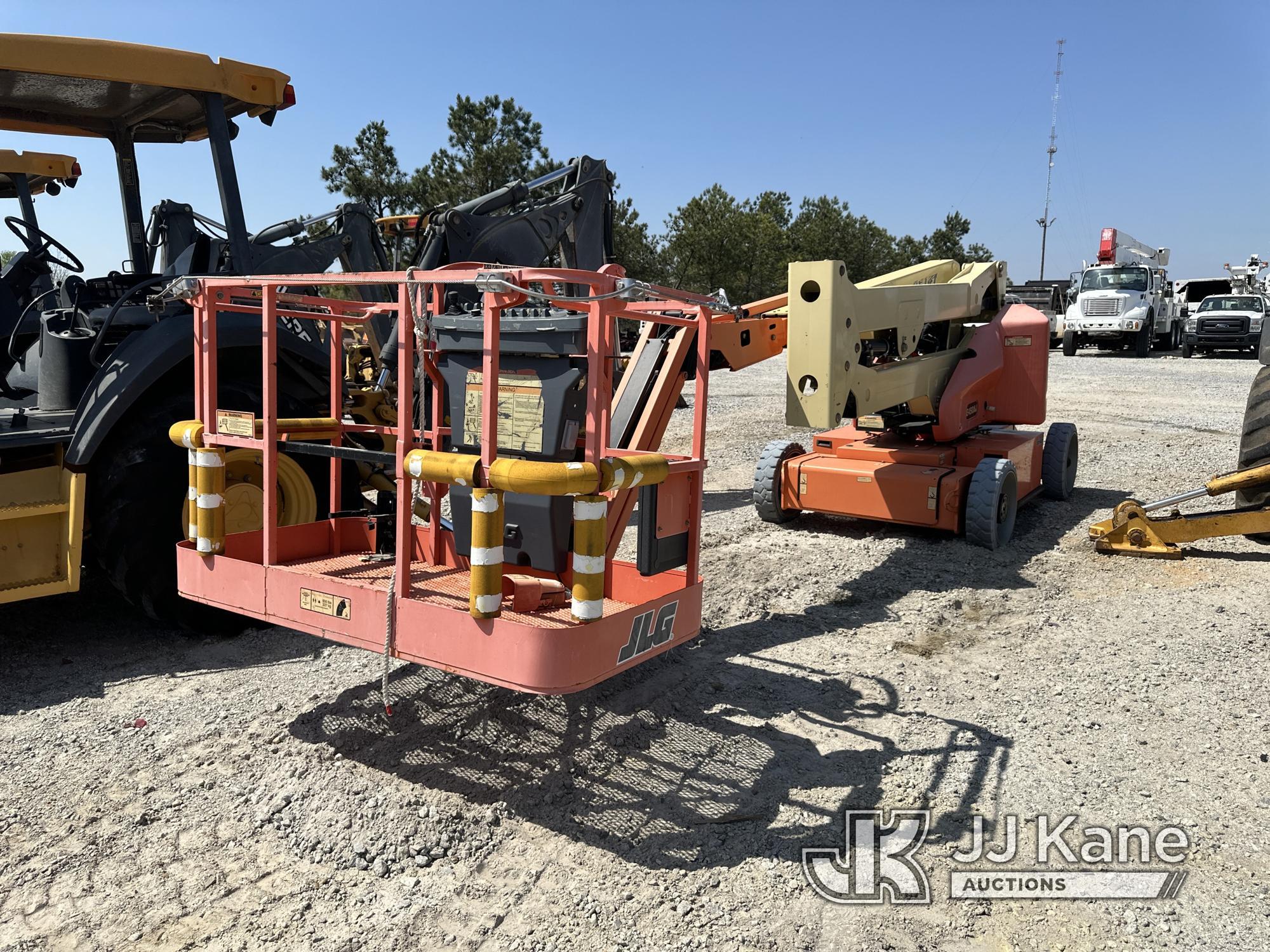 (Villa Rica, GA) 2013 JLG E450AJ Self-Propelled Articulating & Telescopic Manlift, (GA Power Unit) N