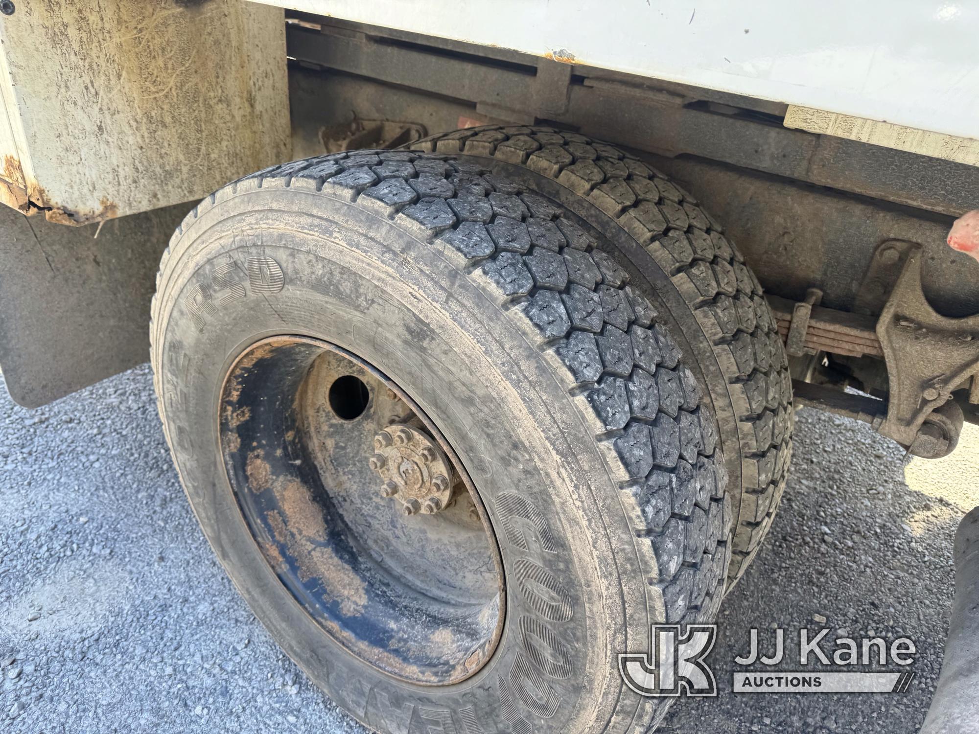 (Hanover, WV) Altec LR760E70, Over-Center Elevator Bucket Truck mounted behind cab on 2013 Ford F750