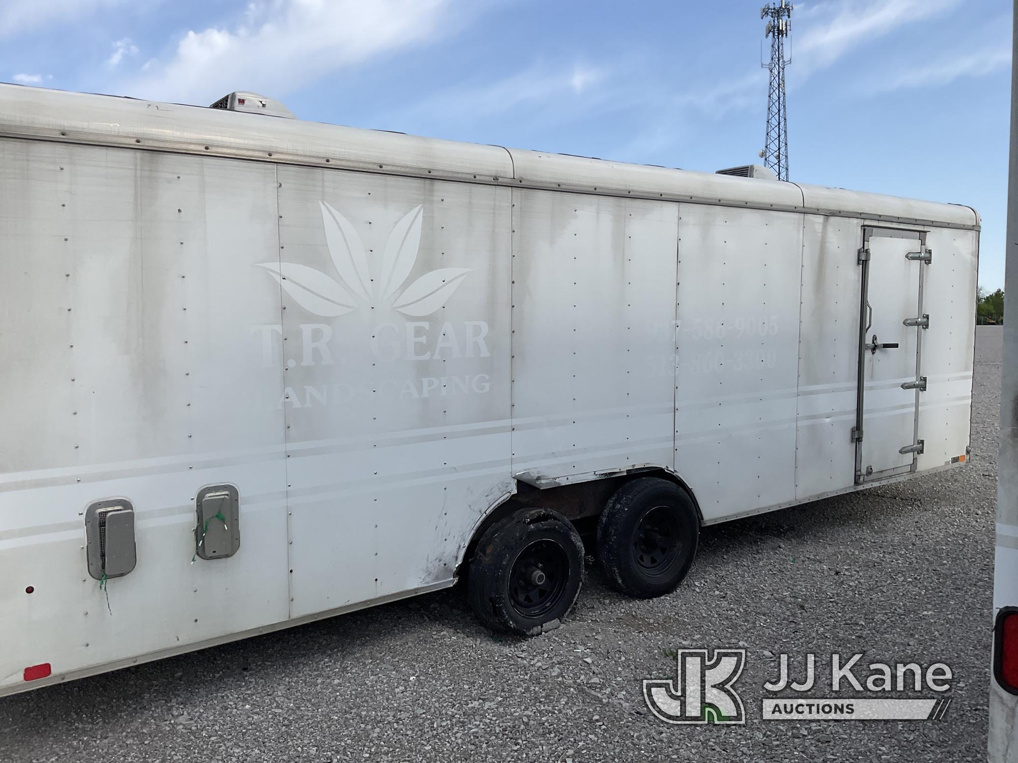 (Verona, KY) 2015 United Expressline U-824TA52 T/A Enclosed Cargo Trailer No Title) (Body Damage, Bl