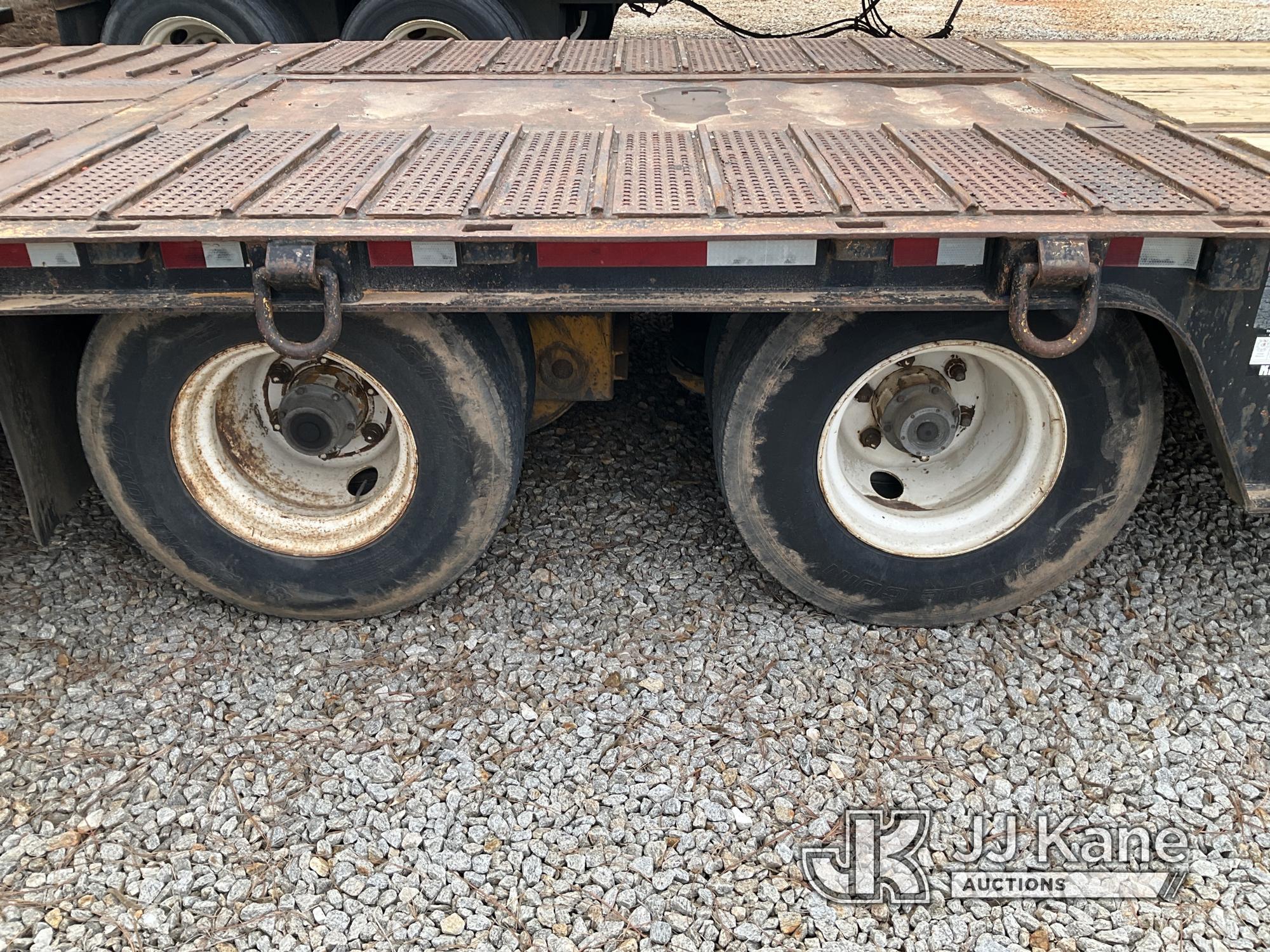 (Villa Rica, GA) 1997 Trail King TK70 HT Lowboy Trailer Hydraulic tail trailer GAWR: 17,640 LBS, GVW