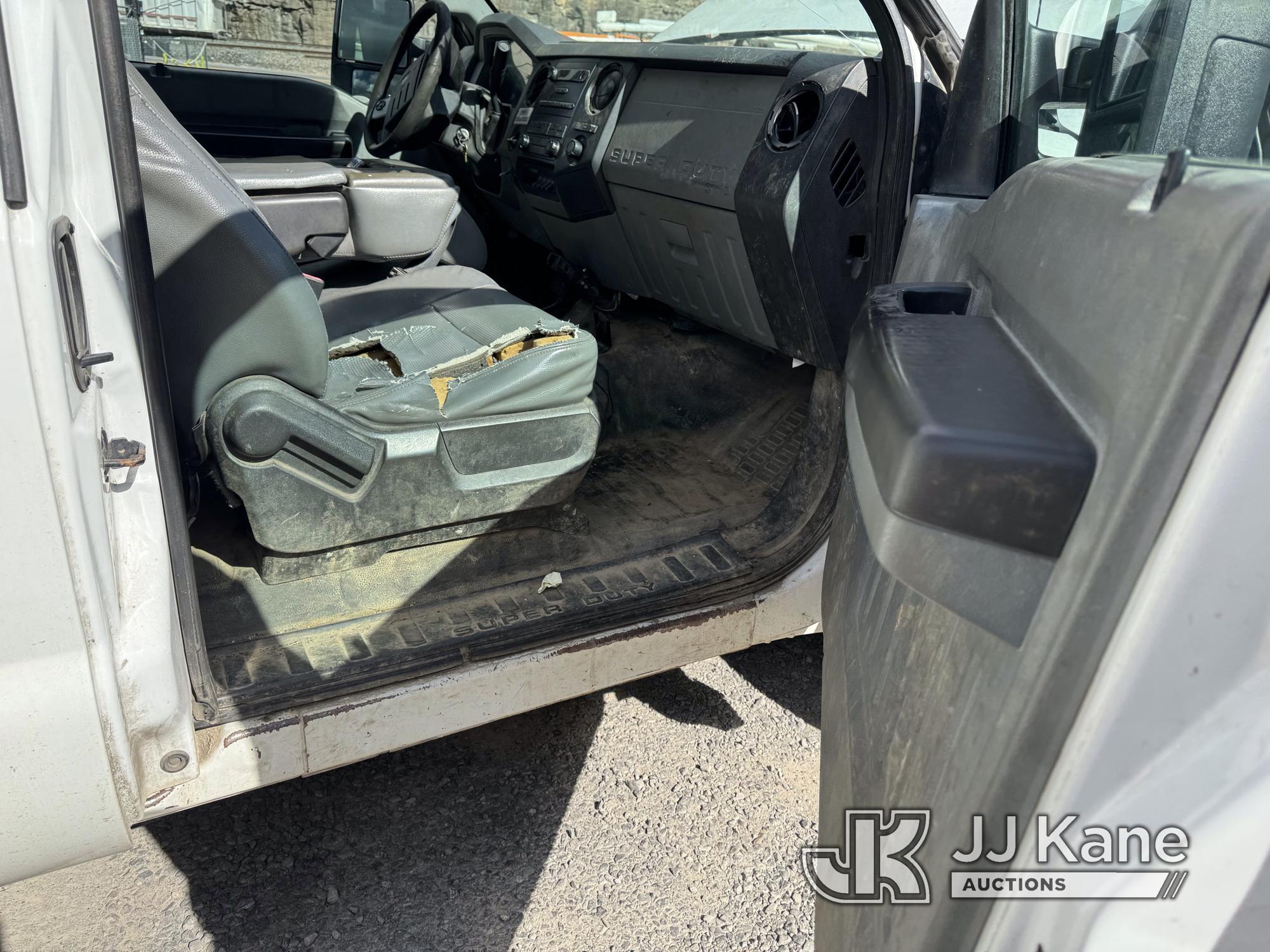 (Hanover, WV) 2014 Ford F550 4x4 Extended-Cab Chipper Dump Truck Not Running, Turns Over, Will Not S