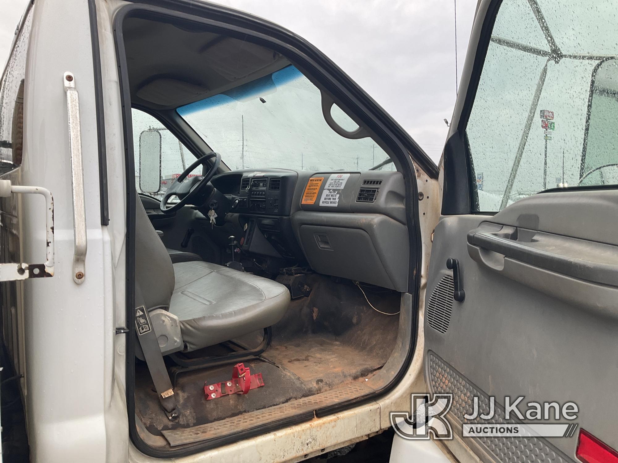 (Villa Rica, GA) Texex 4047, Digger Derrick rear mounted on 2009 Ford F-750 Utility Truck Runs, Move