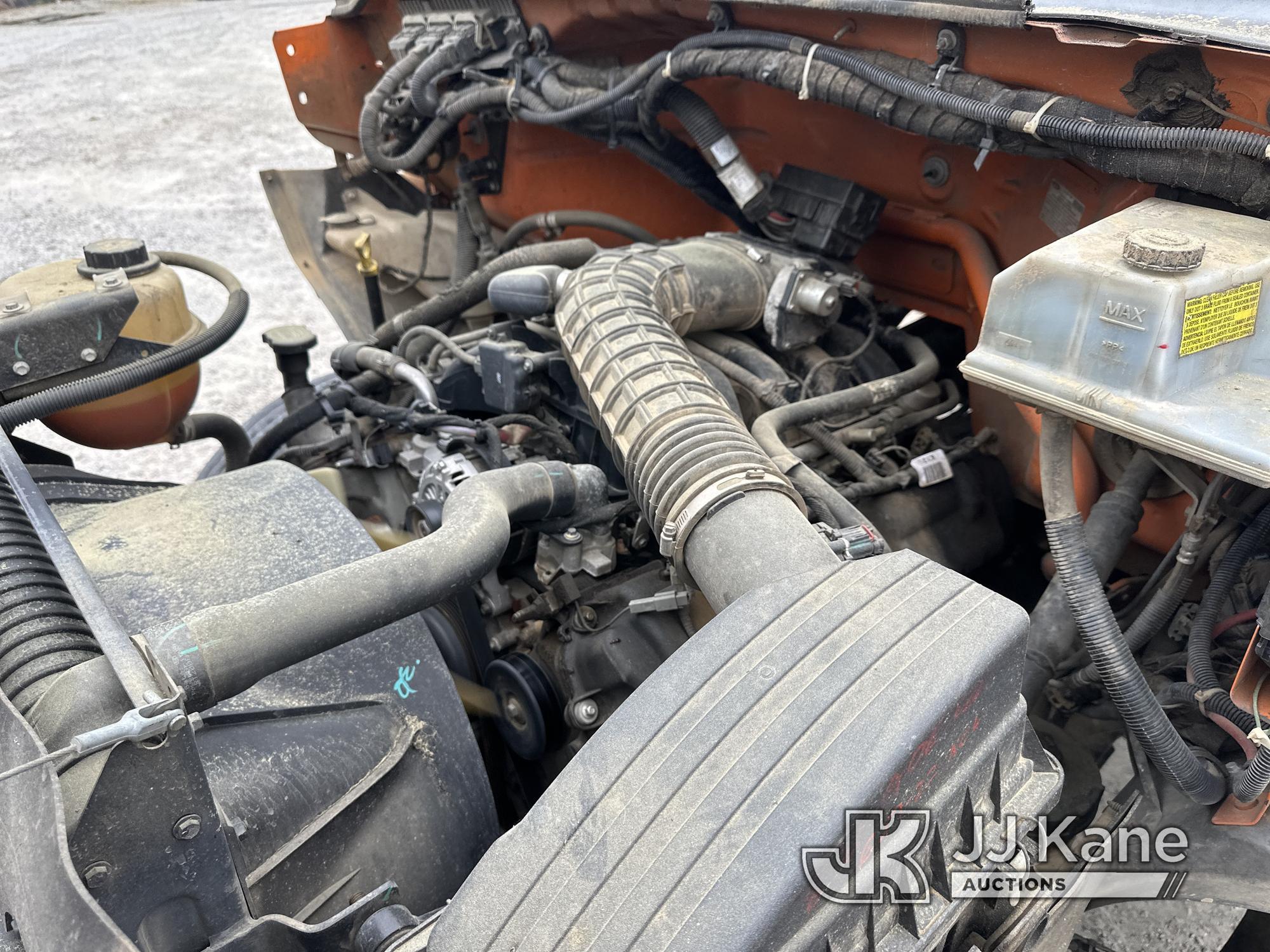 (Villa Rica, GA) 2015 Ford F650 Chipper Dump Truck Runs & Moves)( Dump Condition Unknown, No Brakes,