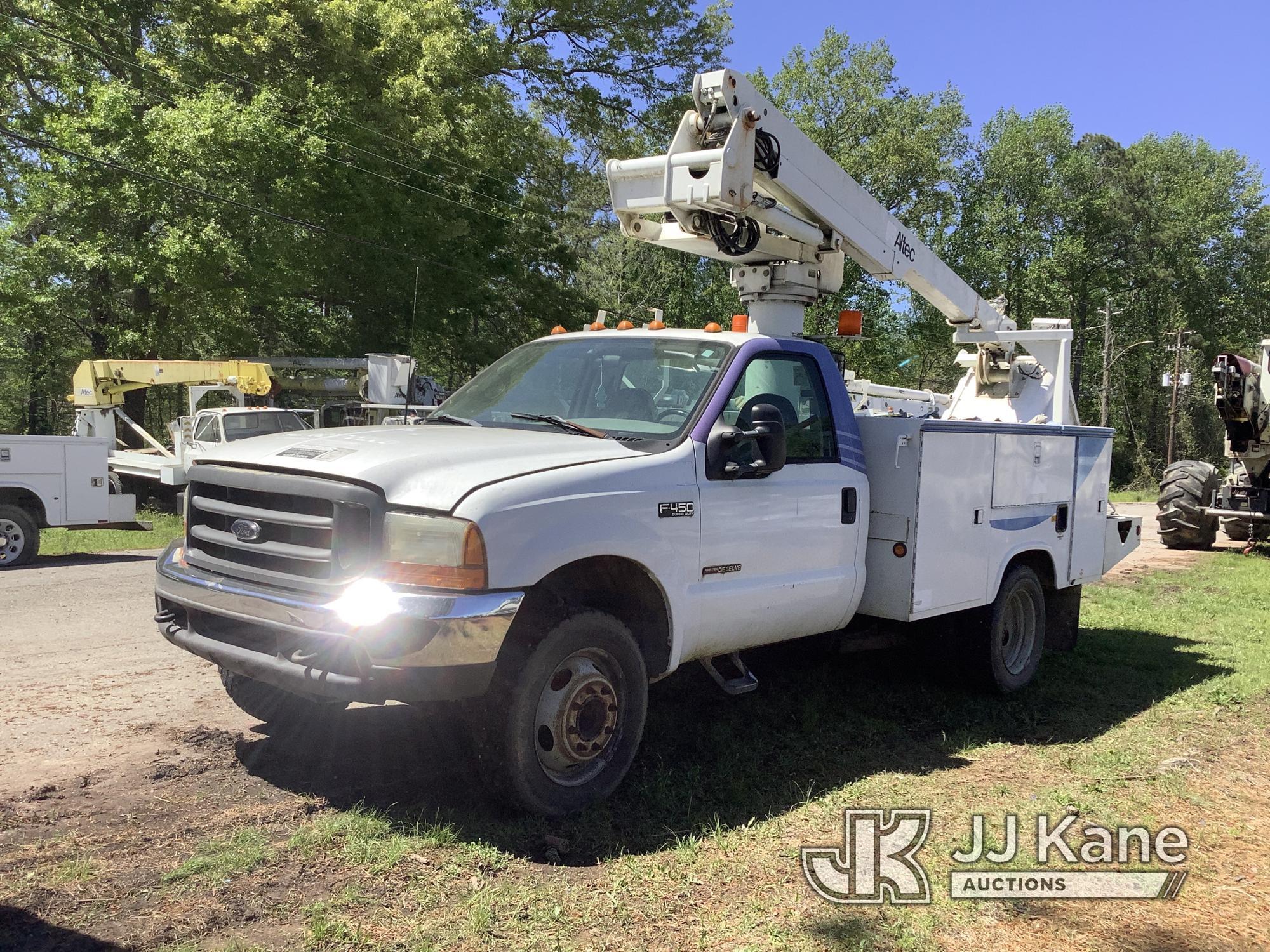 (Graysville, AL) Altec AT235, Telescopic Non-Insulated Bucket Truck mounted behind cab on 2000 Ford
