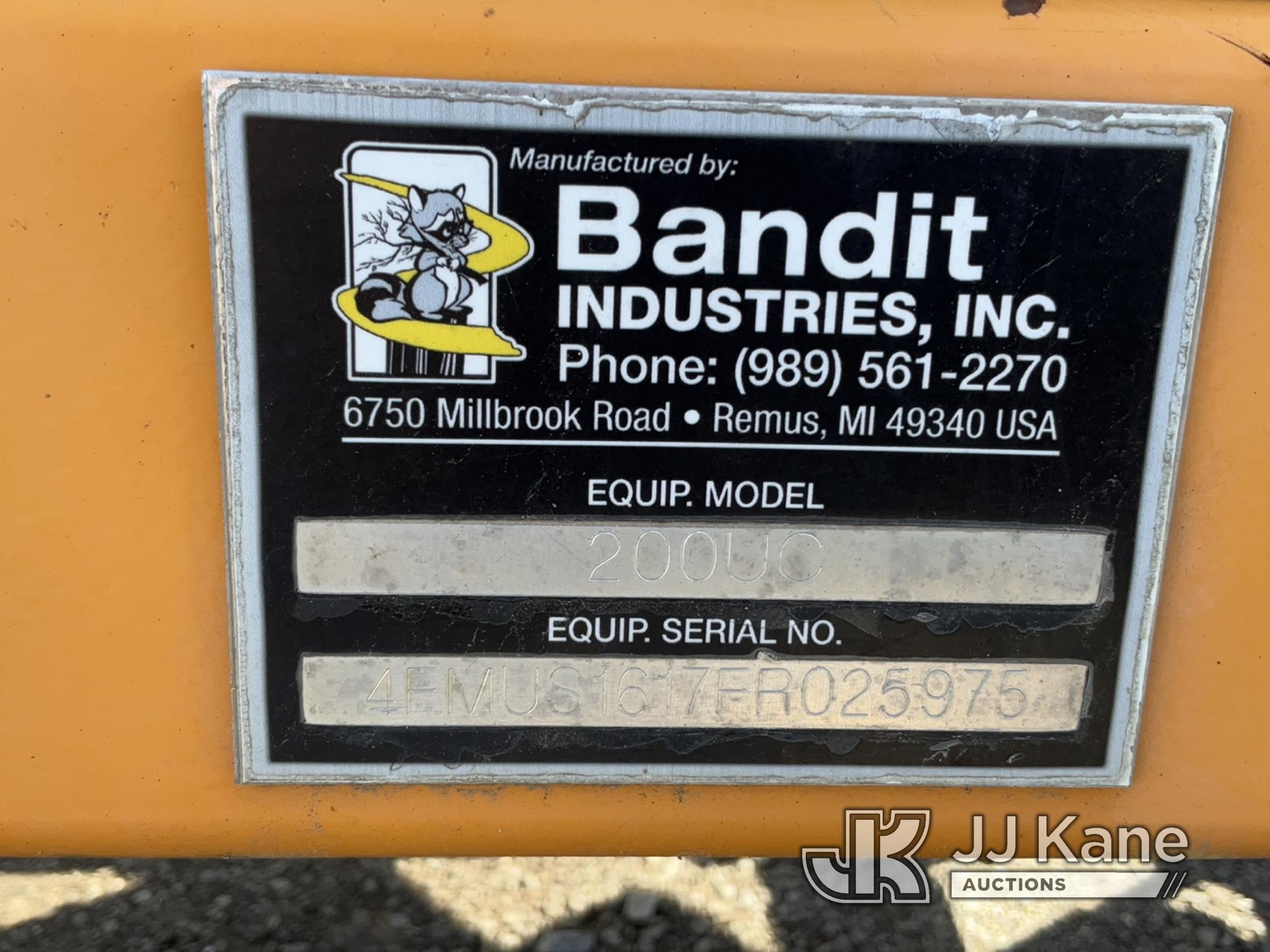 (Charlotte, NC) 2015 Bandit 200 UC Chipper (12in Disc), trailer mtd Runs) (Not Operating, Body Damag