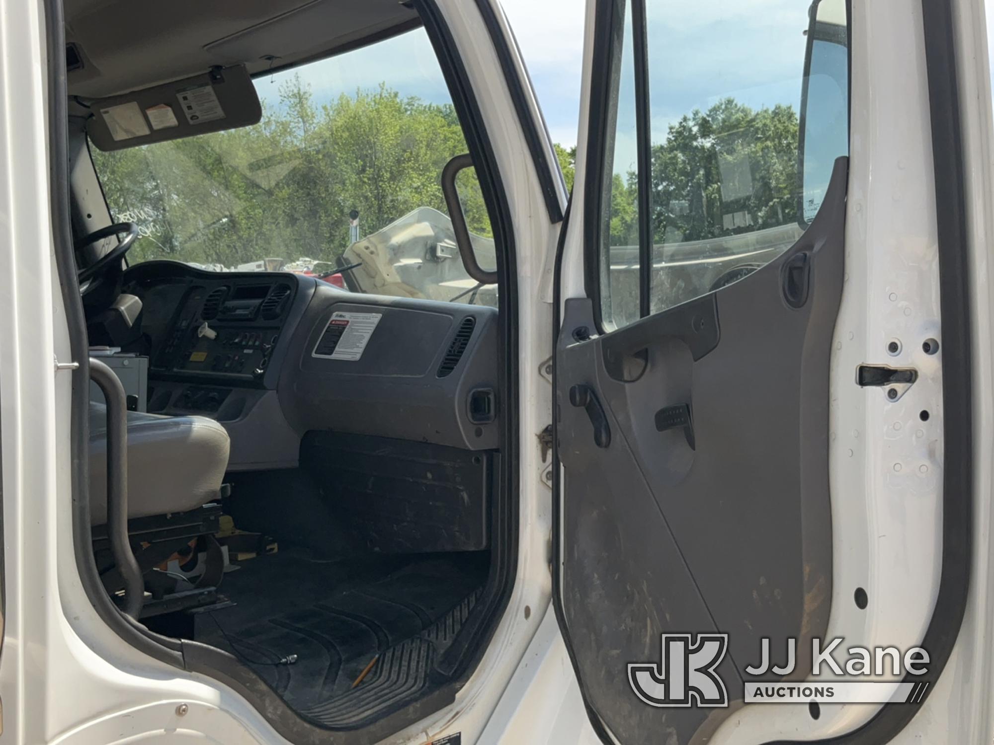 (Charlotte, NC) Altec DM47-BR, Digger Derrick rear mounted on 2012 Freightliner M2 106 4x4 Utility T