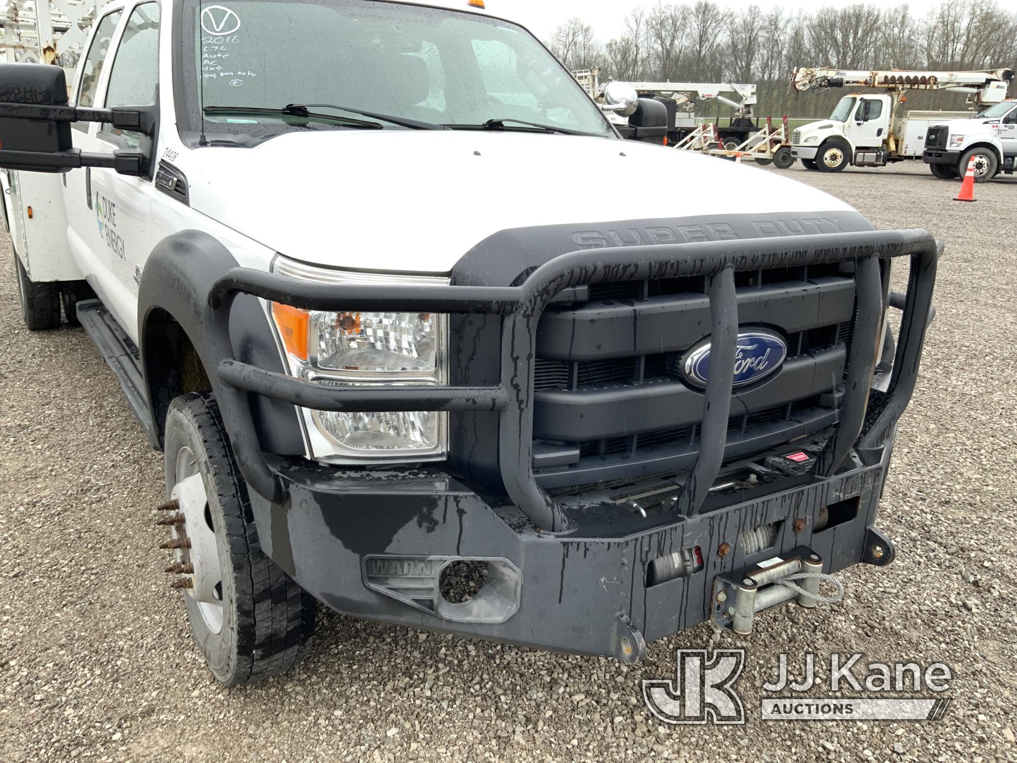 (Verona, KY) 2016 Ford F550 4x4 Crew-Cab Service Truck Runs & Moves) (Bad Shifter Cable) (Duke Unit