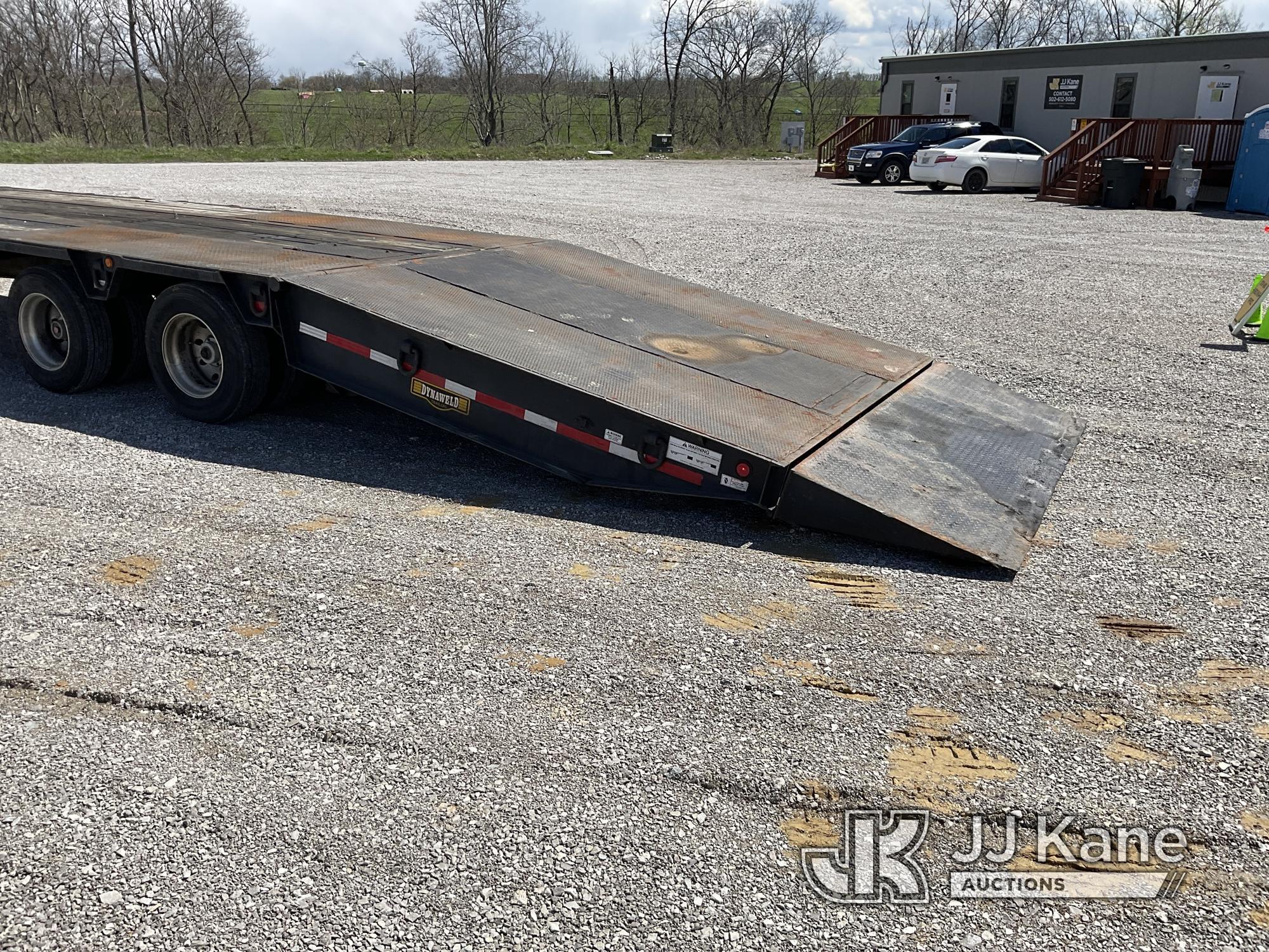 (Verona, KY) 2000 Dynaweld T/A Drop-Deck Flatbed Trailer Operates