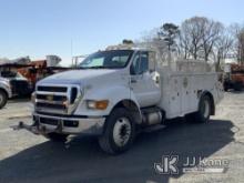 2015 Ford F750 URD/Flatbed Truck Runs & Moves) (Jump to Start, Body Damage