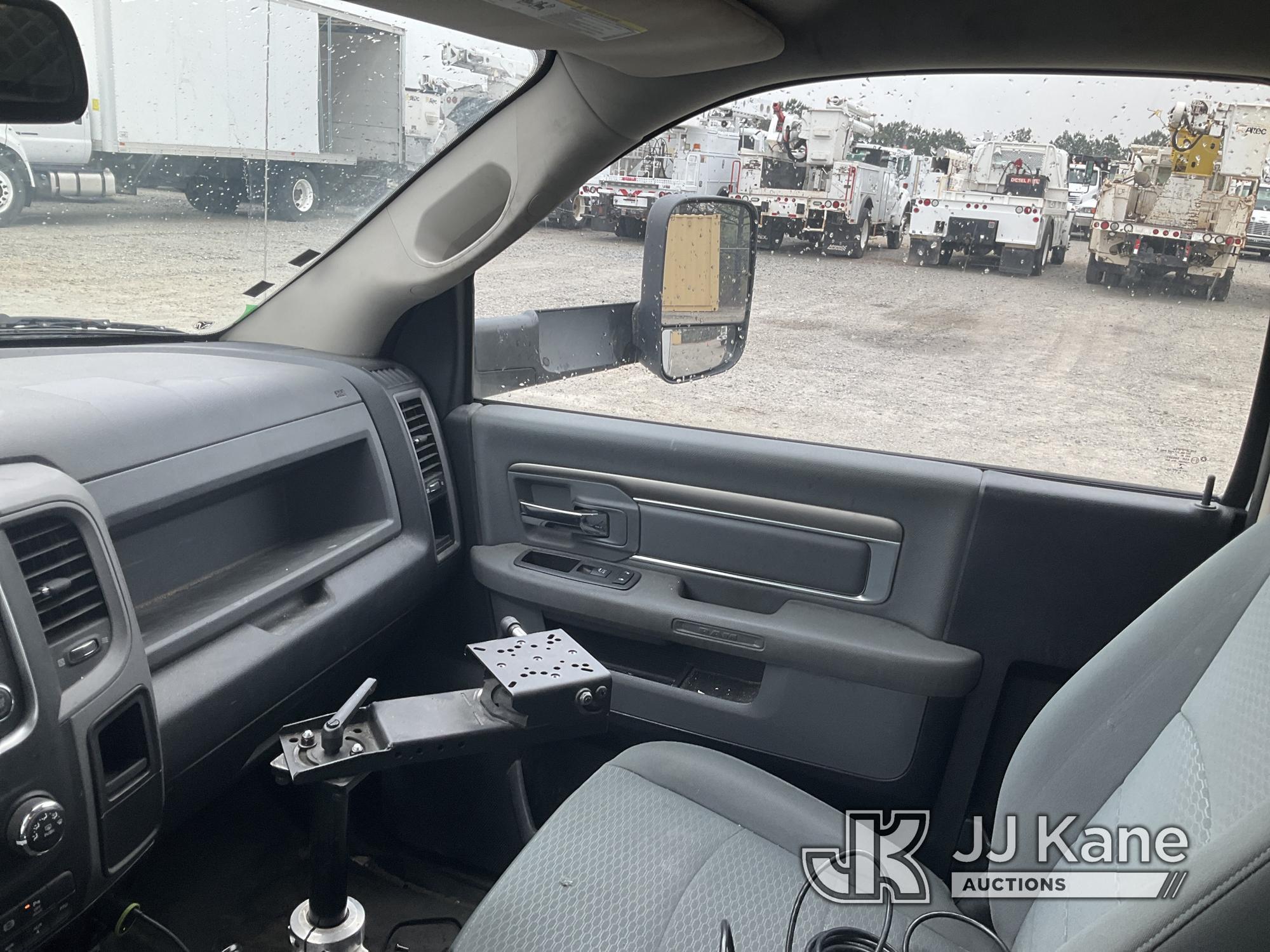 (Villa Rica, GA) 2017 RAM 5500 4x4 Enclosed High-Top Service Truck, (Southern Company Unit) Runs & M