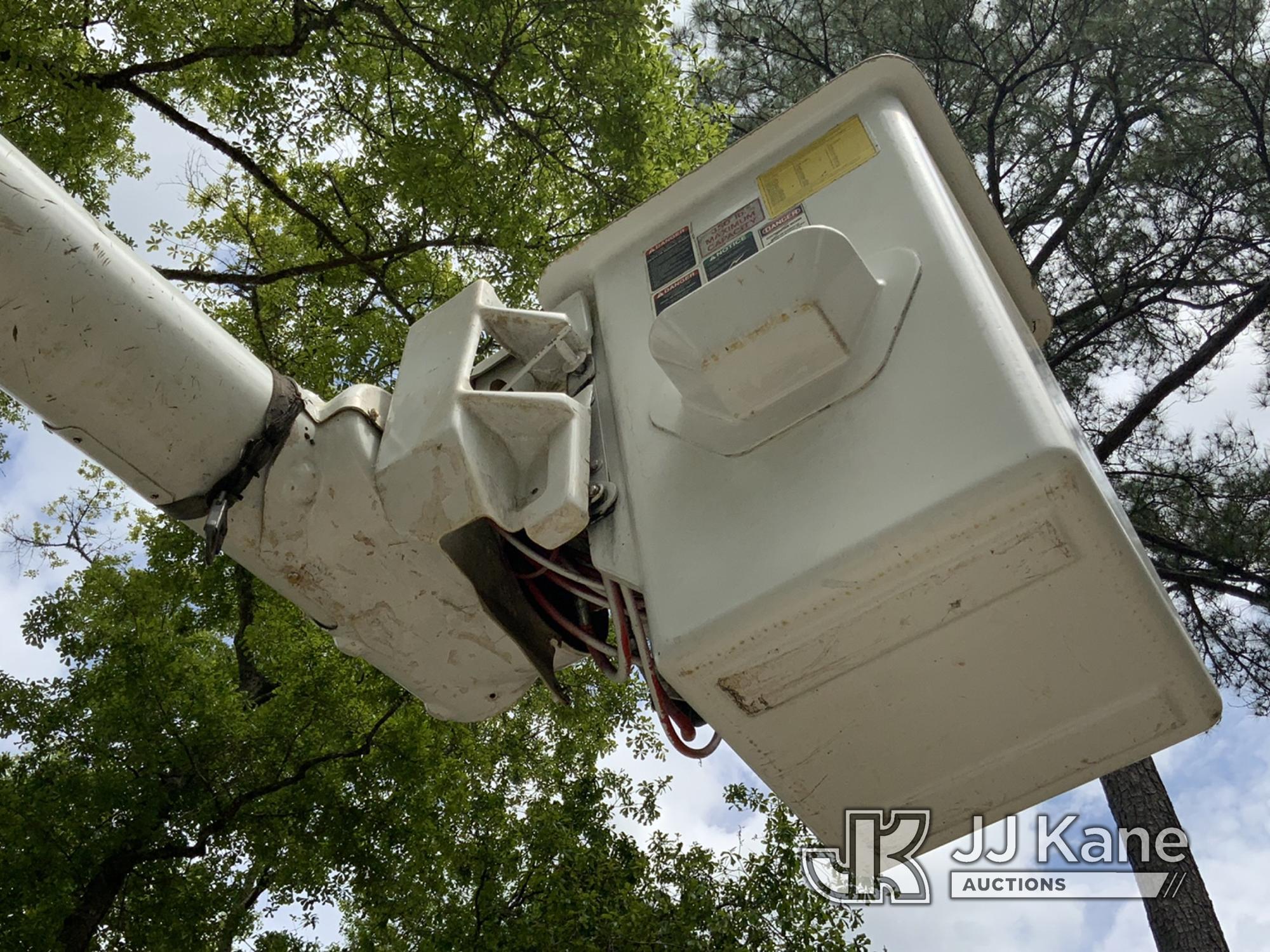 (Walterboro, SC) Altec LRV60-E70, Over-Center Elevator Bucket Truck mounted behind cab on 2010 Inter