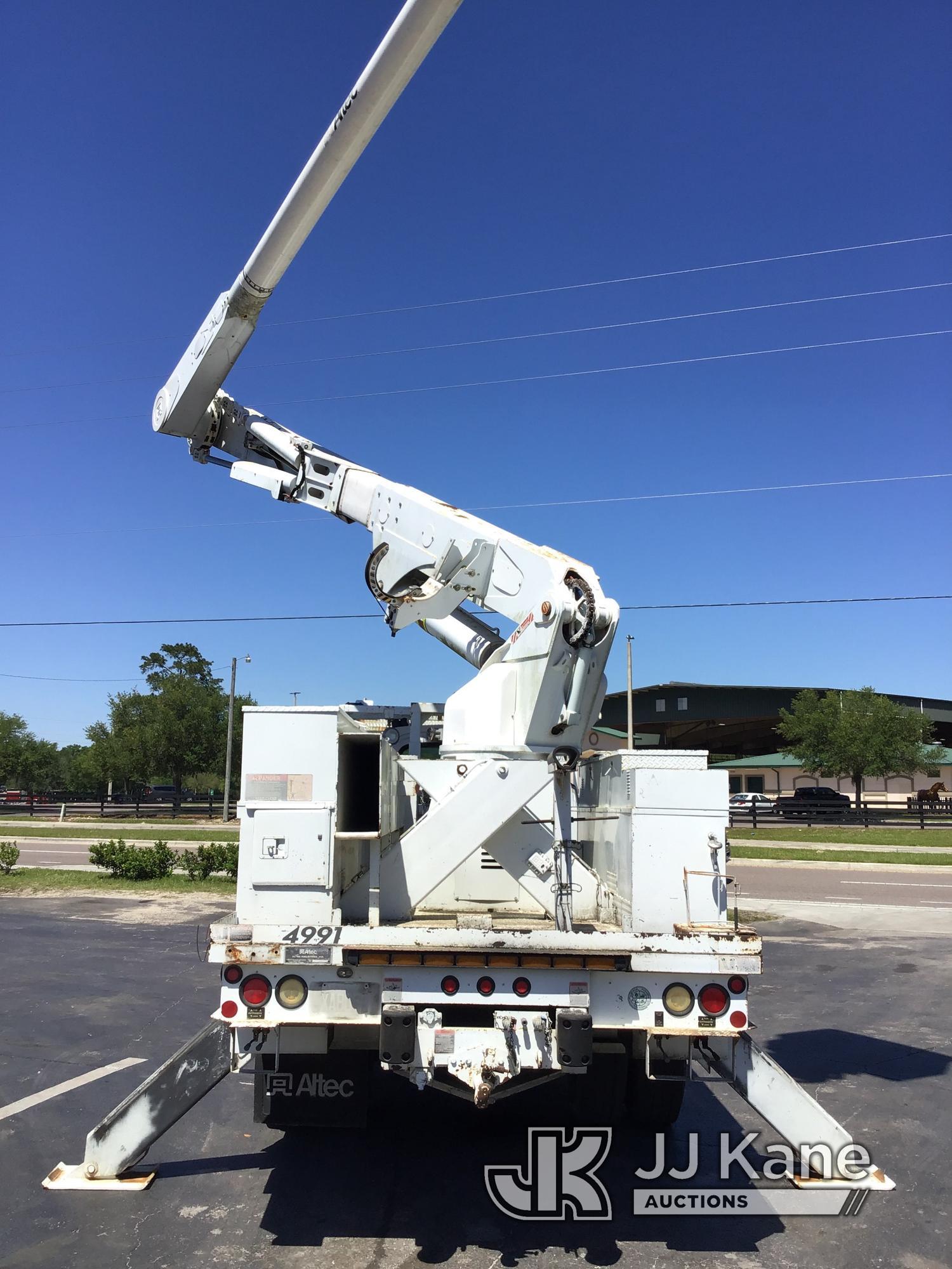 (Ocala, FL) Altec AM55-MH, Material Handling Bucket Truck rear mounted on 2007 GMC C7500 Utility Tru