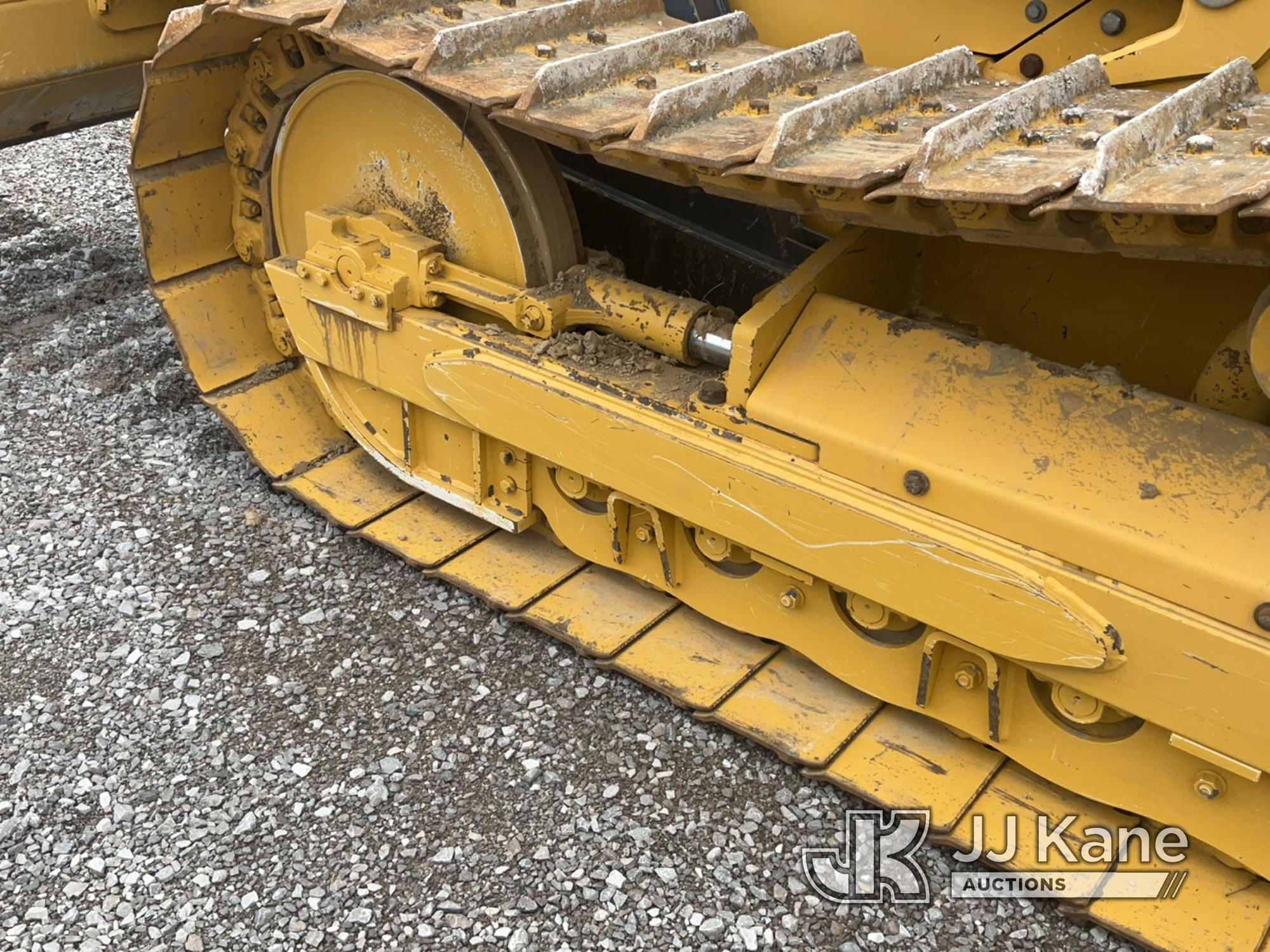 (Verona, KY) 2018 John Deere 650K Crawler Tractor Runs, Moves & Operates) (Seller Notes: Rear Winch