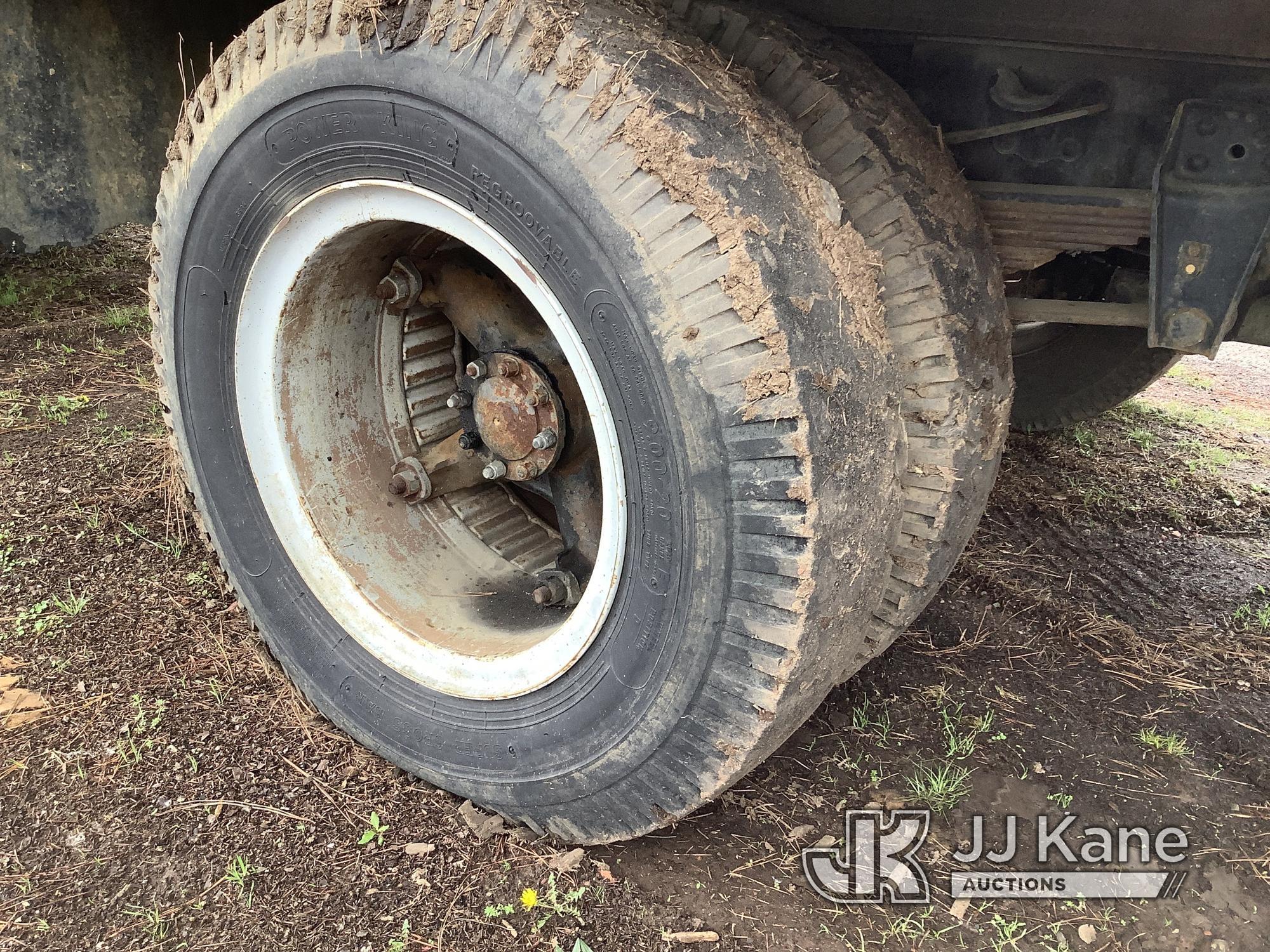 (Graysville, AL) Altec D800-BC, Digger Derrick rear mounted on 1986 Chevrolet C70 Flatbed/Utility Tr