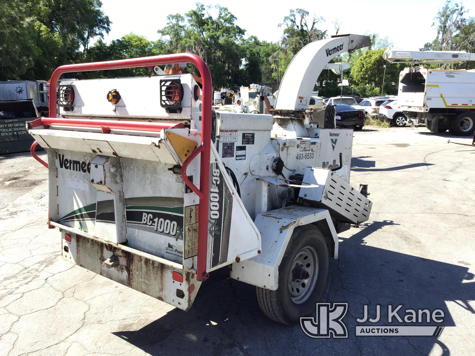 (Ocala, FL) 2016 Vermeer BC1000XL Chipper (12in Drum), trailer mtd No Title) (Runs, Needs a Muffler.