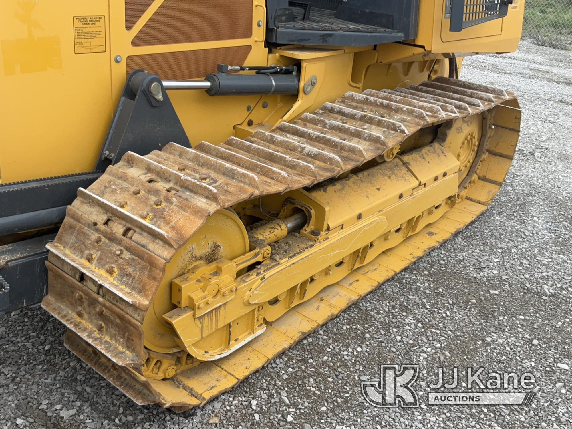 (Verona, KY) 2018 John Deere 650K Crawler Tractor Runs, Moves & Operates) (Seller Notes: Rear Winch