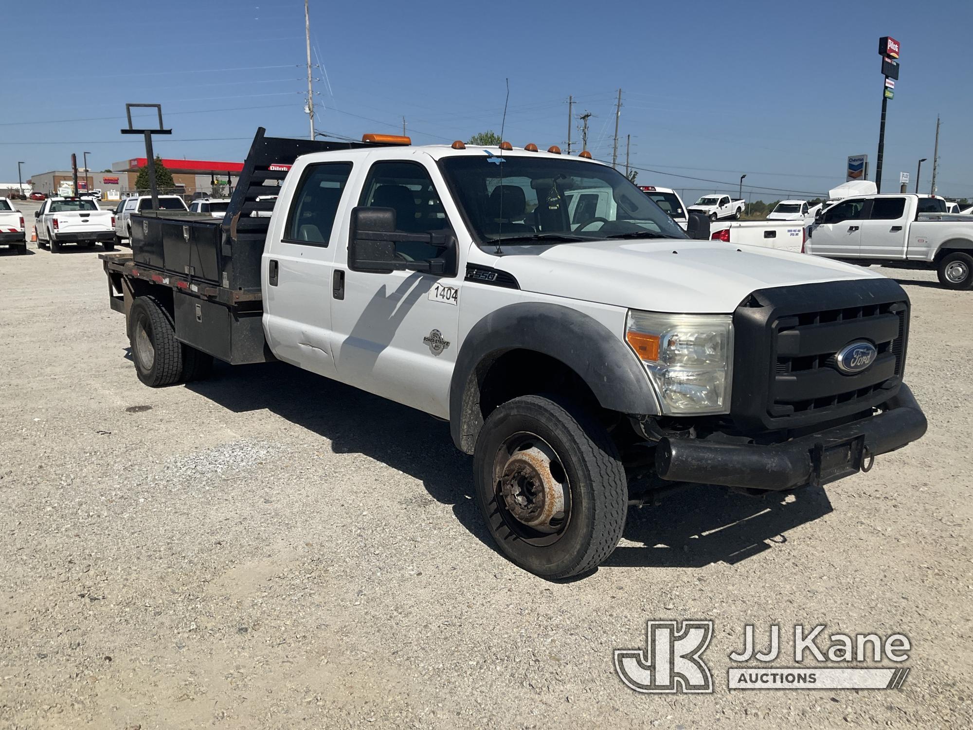 (Villa Rica, GA) 2011 Ford F550 4x4 Crew-Cab Flatbed Truck Runs & Moves)( Check Engine Light On, Win