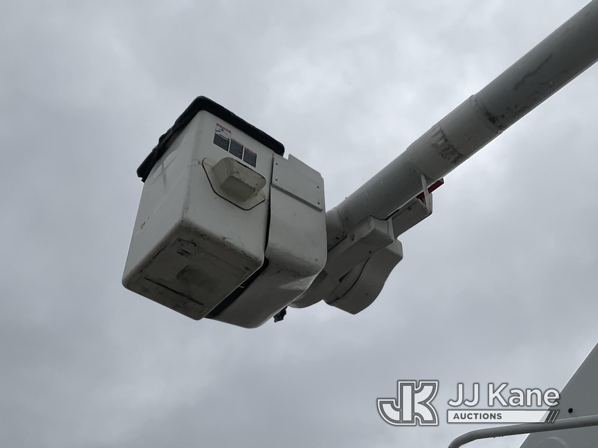 (Verona, KY) Altec L42M, Over-Center Material Handling Bucket Truck center mounted on 2013 Internati