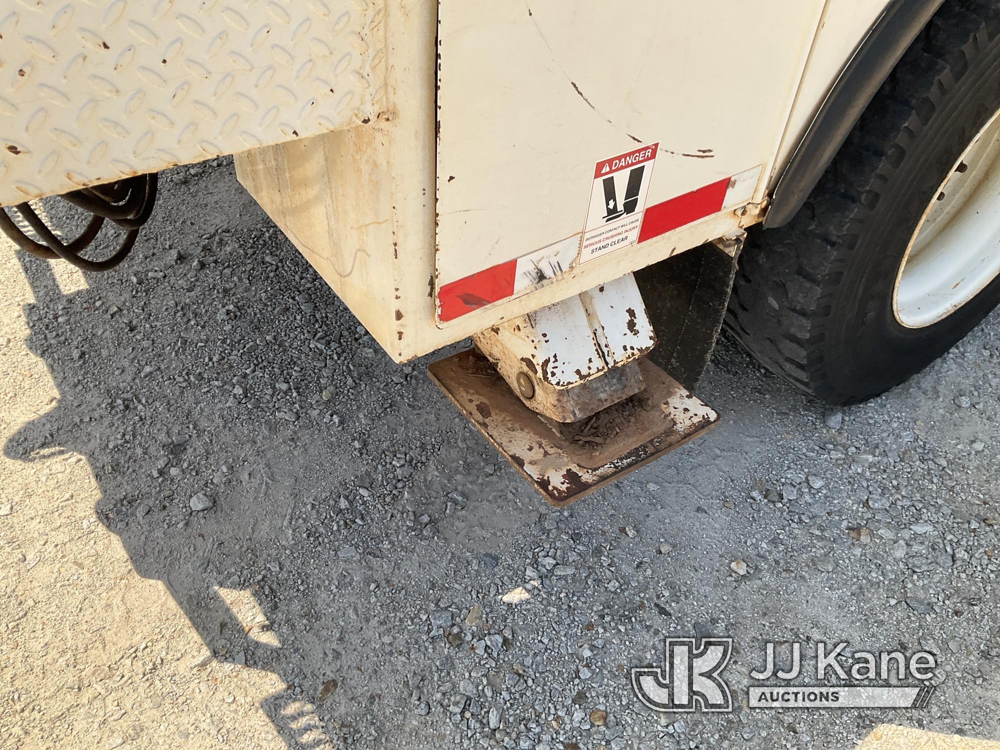 (Villa Rica, GA) Terex 4045, Digger Derrick rear mounted on 2009 Ford F-750 Utility Truck Runs & Mov