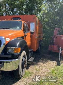 (Florence, SC) 2012 Ford F750 Chipper Dump Truck Runs, Moves) (Driveshaft Removed