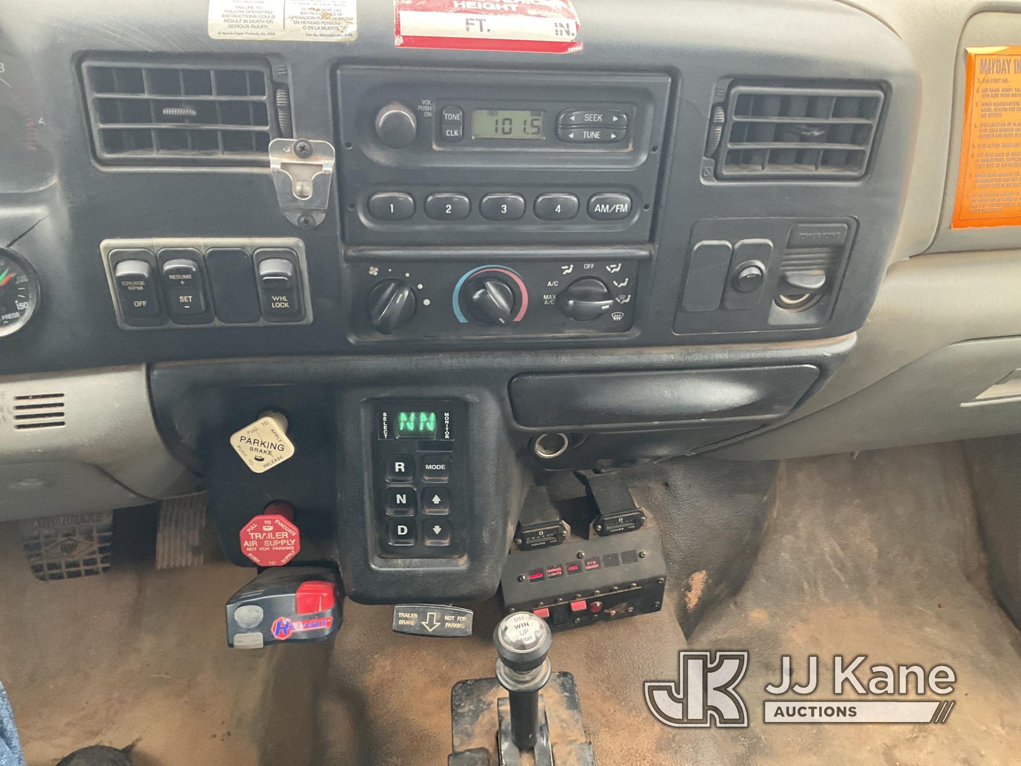 (Villa Rica, GA) Texex 4047, Digger Derrick rear mounted on 2009 Ford F-750 Utility Truck Runs, Move