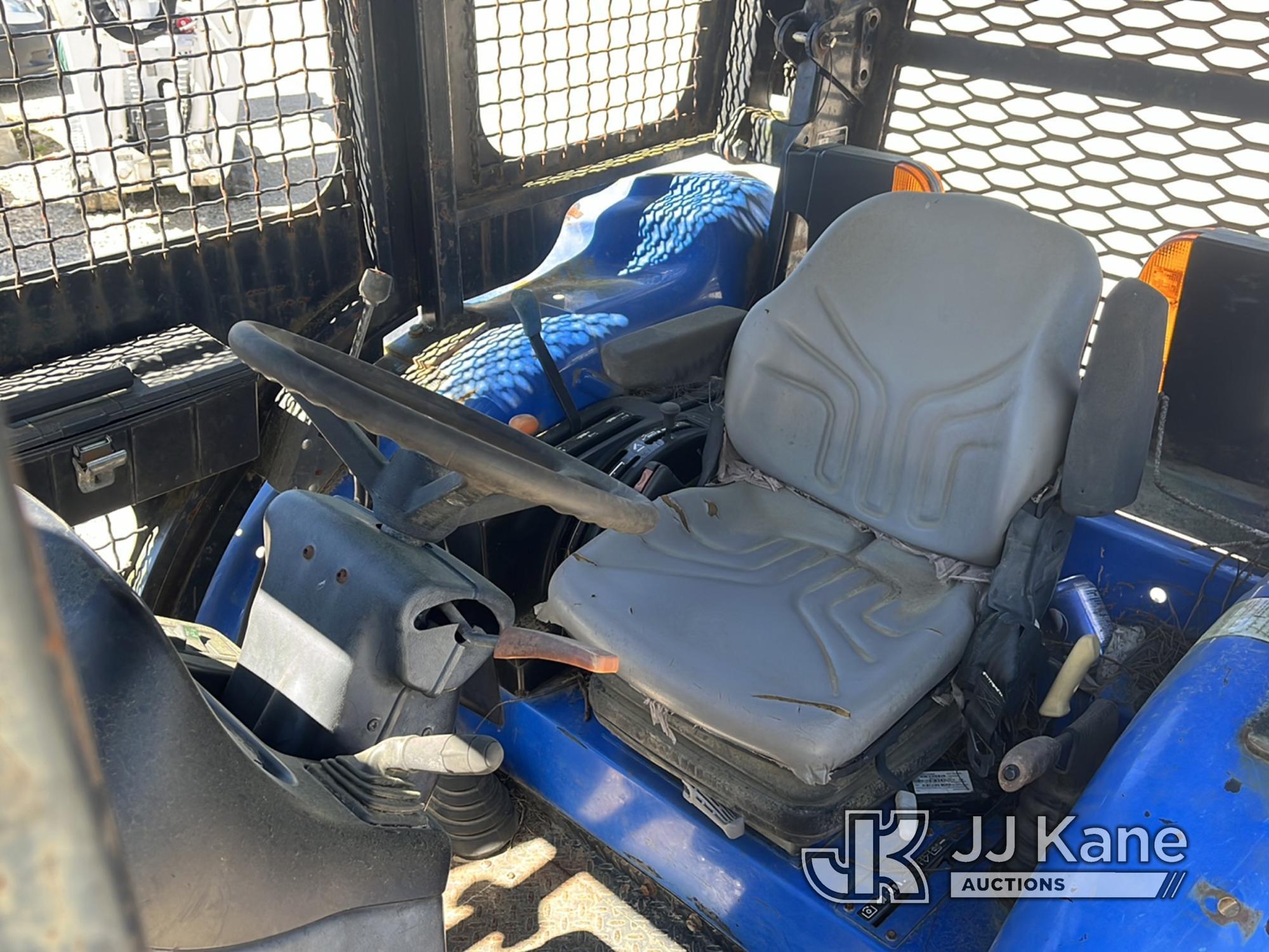 (Charlotte, NC) 2013 New Holland TS6.120 MFWD Utility Tractor Not Running, Condition Unknown)(Seller