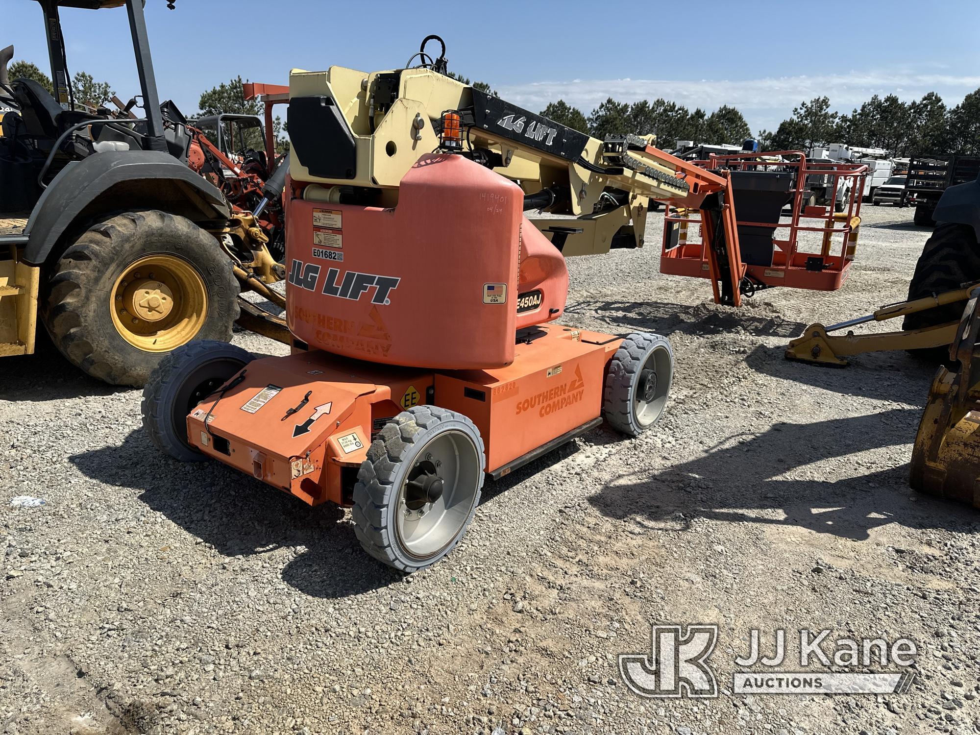 (Villa Rica, GA) 2013 JLG E450AJ Self-Propelled Articulating & Telescopic Manlift, (GA Power Unit) N