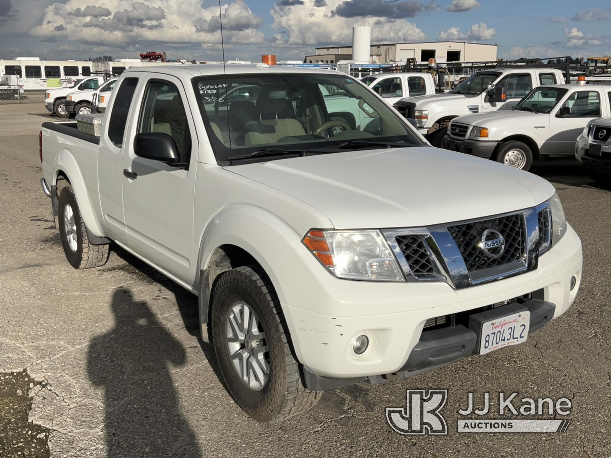 (Dixon, CA) 2017 Nissan Frontier 4x4 Extended-Cab Pickup Truck Runs & Moves
