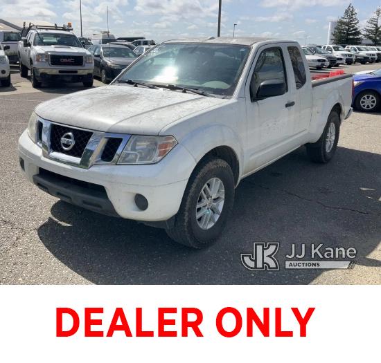 (Dixon, CA) 2016 Nissan Frontier 4x4 Extended-Cab Pickup Truck Runs & Moves)( Body Damage)( Failed D
