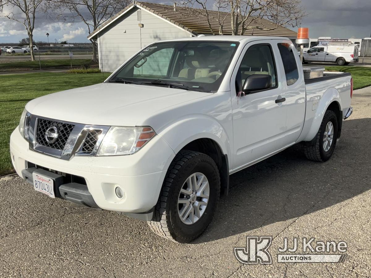 (Dixon, CA) 2017 Nissan Frontier 4x4 Extended-Cab Pickup Truck Runs & Moves