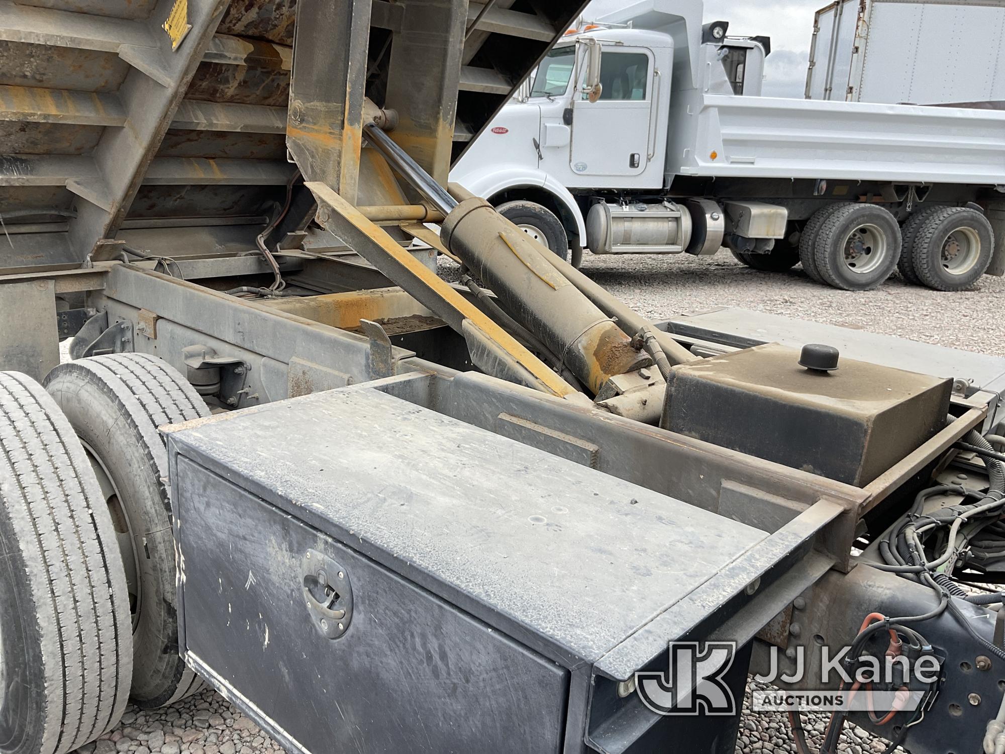 (Dixon, CA) 2006 Chevrolet C7500 Dump Truck Runs, Moves & Operates