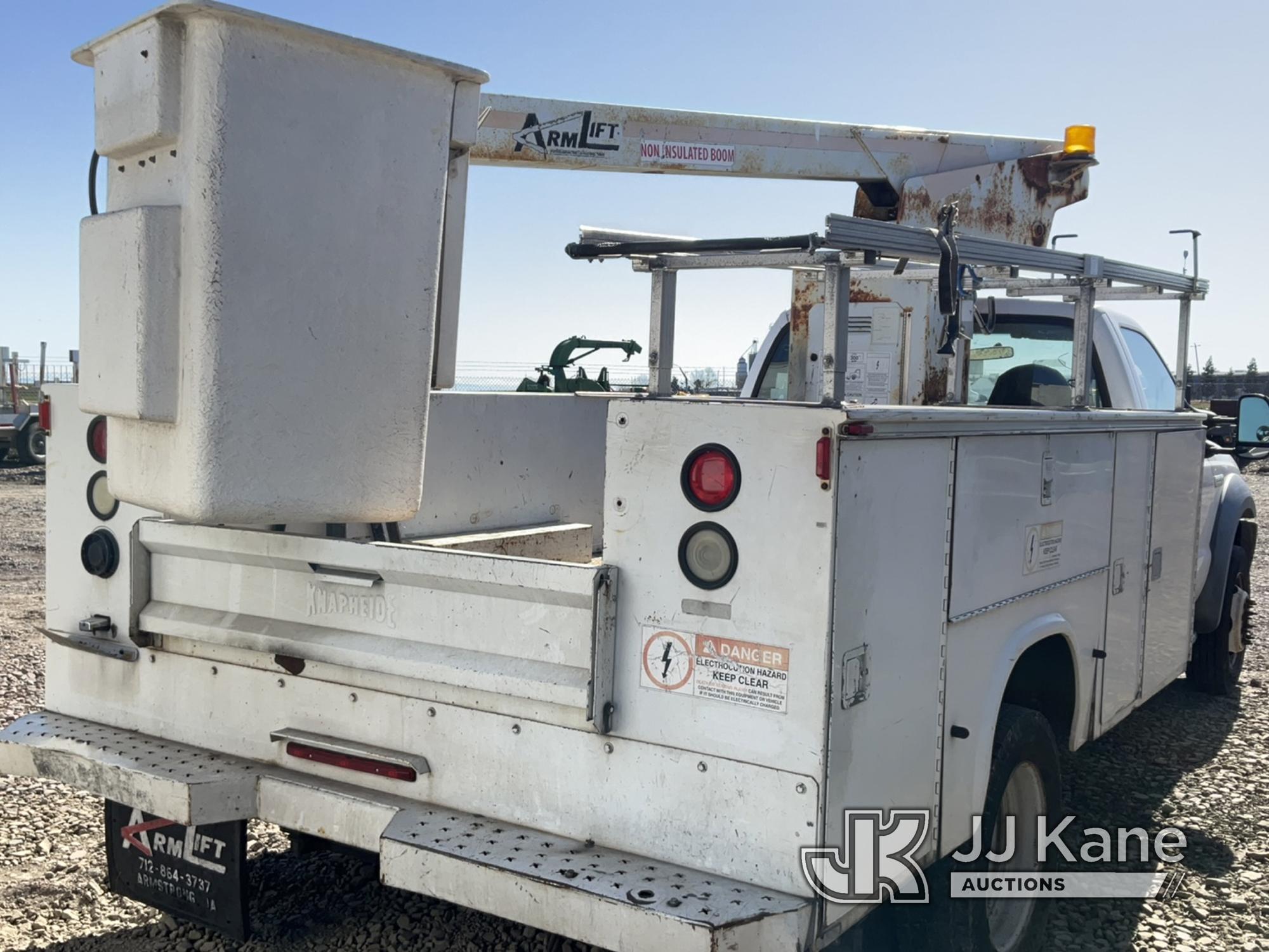 (Dixon, CA) Armlift A-TEL33-PM, mounted behind cab on 2006 Ford F450 Service Truck Not Running