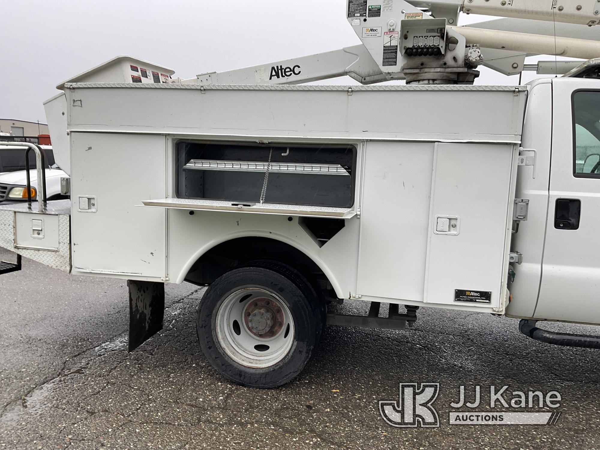 (Dixon, CA) Altec AT37G, mounted behind cab on 2002 Ford F550 Service Truck Runs Rough, Engine Bay S