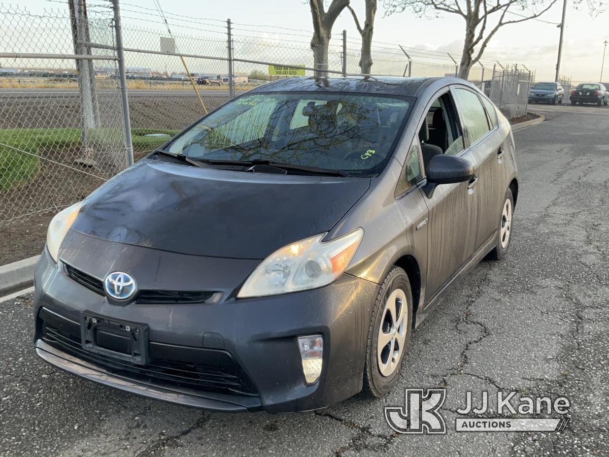 (Dixon, CA) 2012 Toyota Prius 4-Door Hybrid Sedan Runs & moves