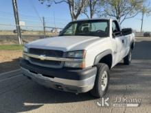 (Dixon, CA) 2004 Chevrolet Silverado 2500HD Pickup Truck Runs & Moves