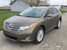 2011 Toyota Venza 4-Door Sport Utility Vehicle Runs & Moves) (Paint Damage On Front Bumper