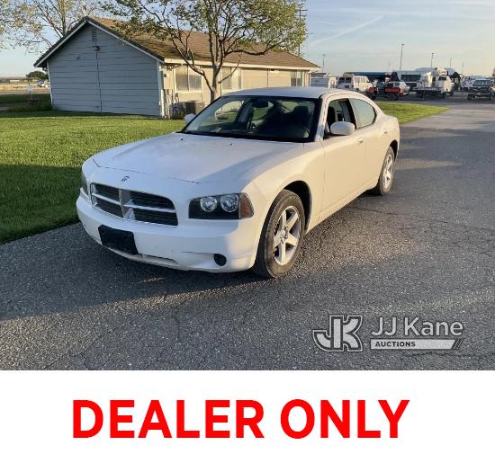 (Dixon, CA) 2010 Dodge Charger 4-Door Sedan Runs & Moves) (Has Electrical Problems, ABS Light On