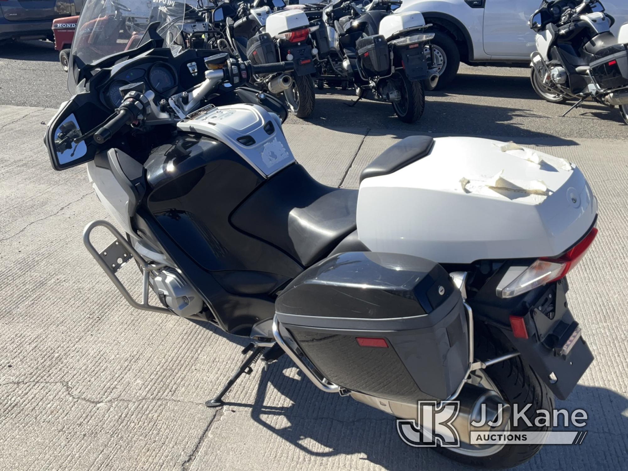 (Dixon, CA) 2014 BMW R1200RT Motorcycle Non Running, No Power