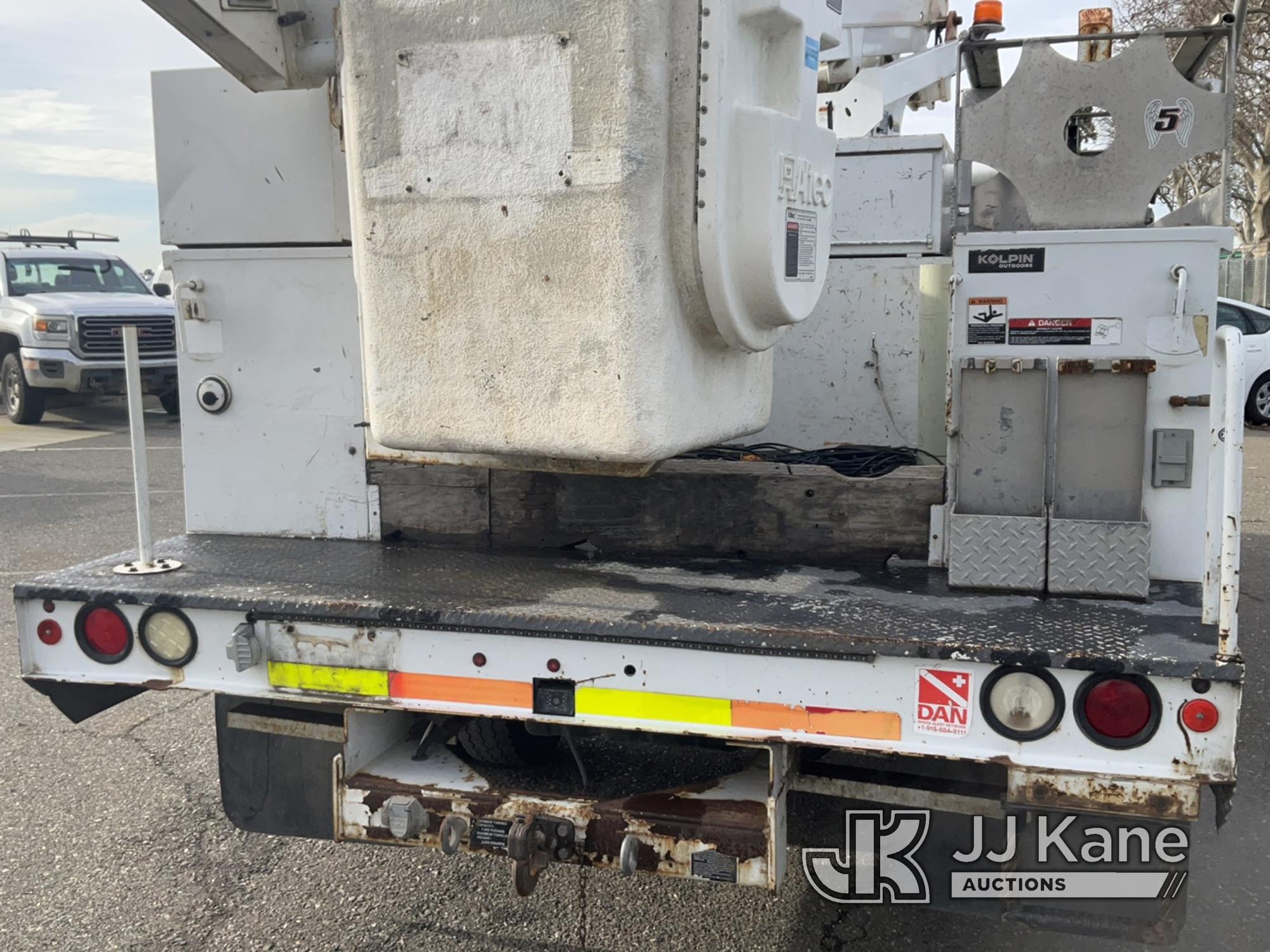 (Dixon, CA) Altec AT200A, Bucket Truck mounted behind cab on 2012 Ford F450 Service Truck Runs, Move