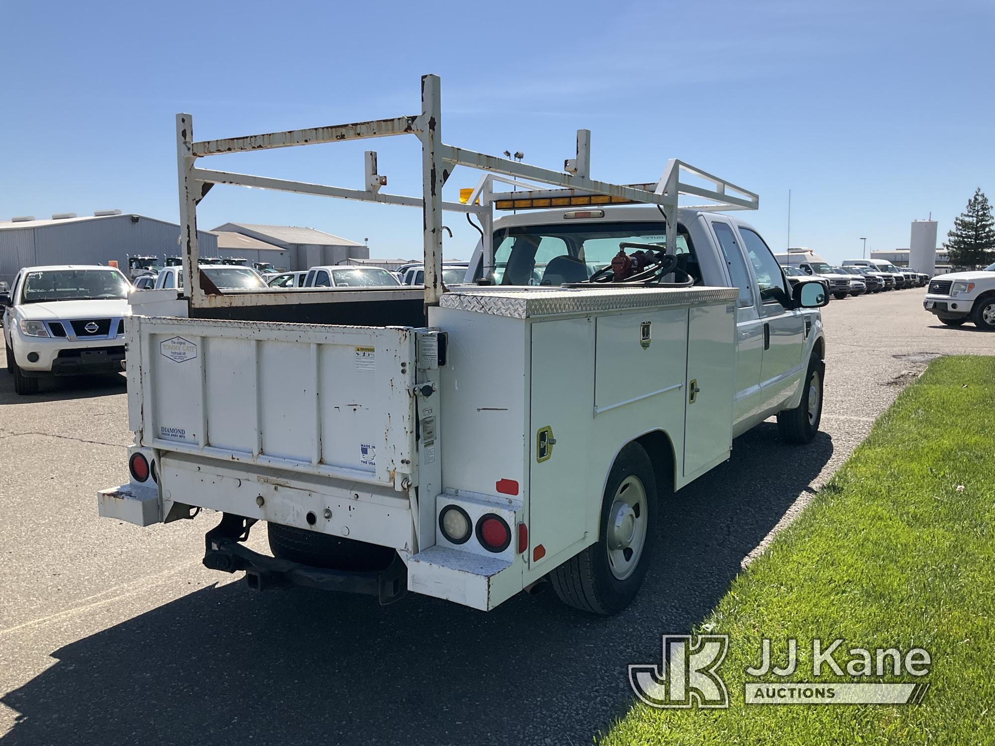 (Dixon, CA) 2008 Ford F250 SD Extended-Cab Pickup Truck Runs & Moves)( Random Misfire)( Air Bag Ligh