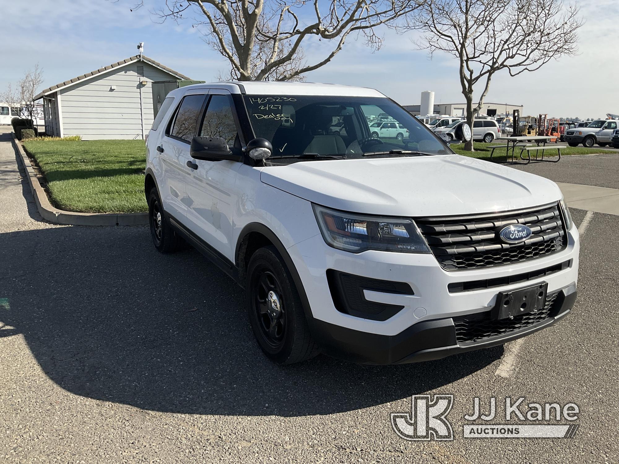 (Dixon, CA) 2016 Ford Explorer 4x4 4-Door Sport Utility Vehicle Runs & Moves. Missing Backseats.  En